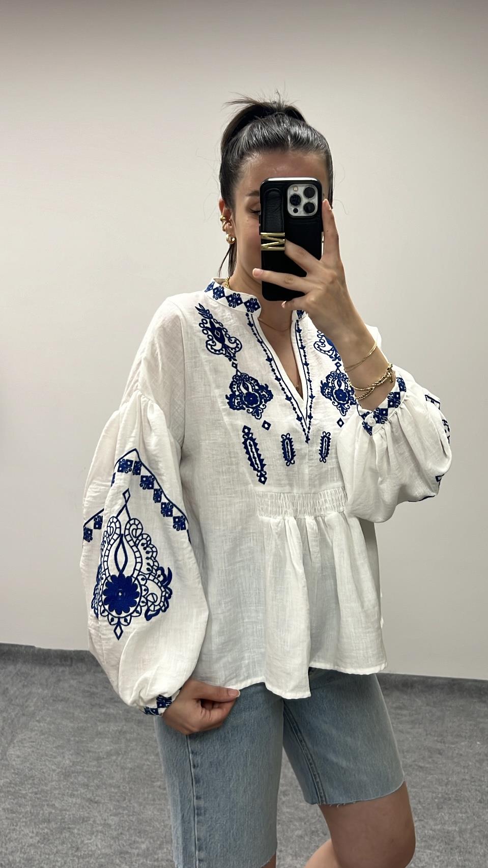 Fav Nakış İşlemeli Keten Gömlek