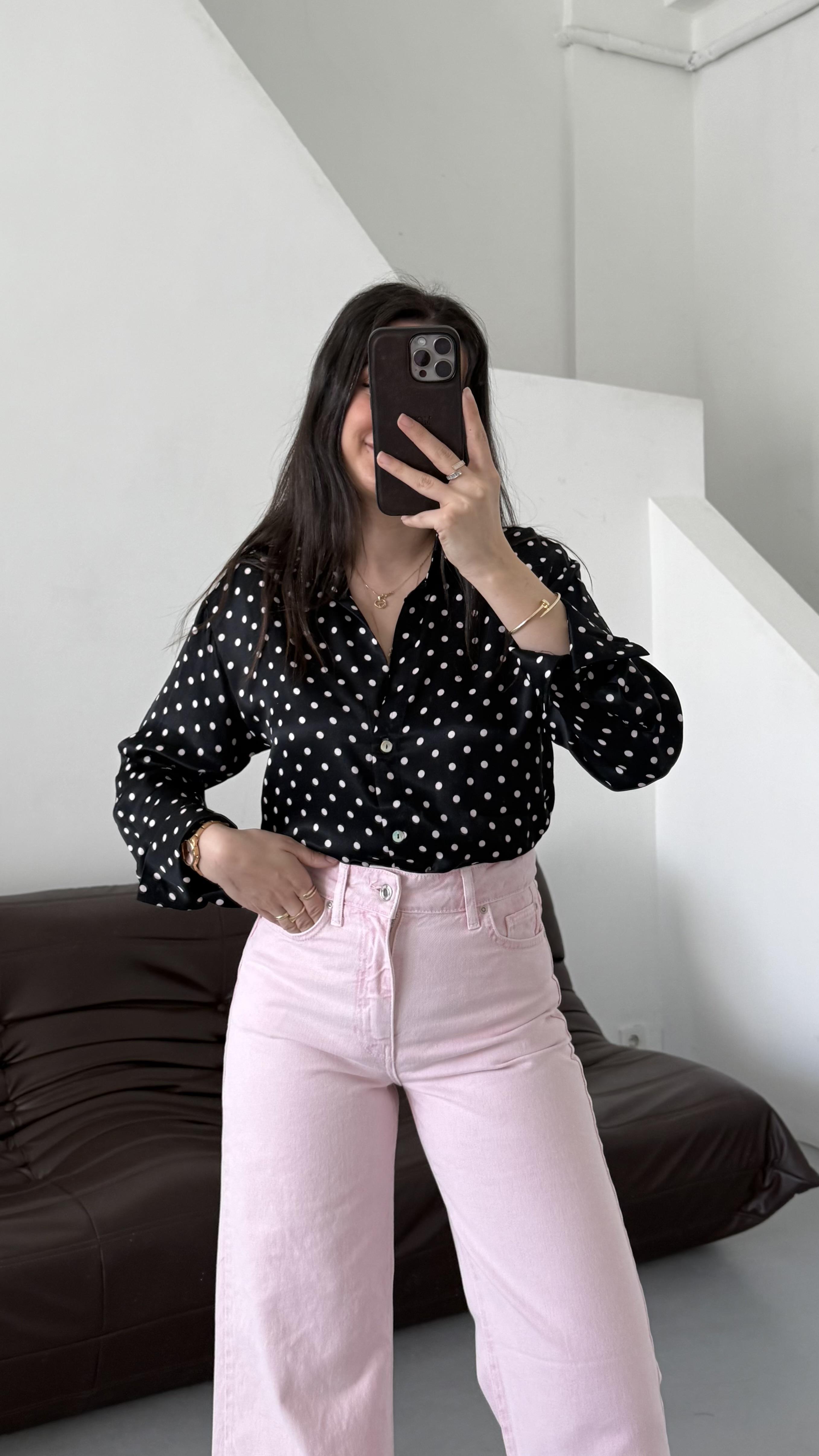 Go Siyah Pembe Puantiye Detaylı Saten Gömlek 
