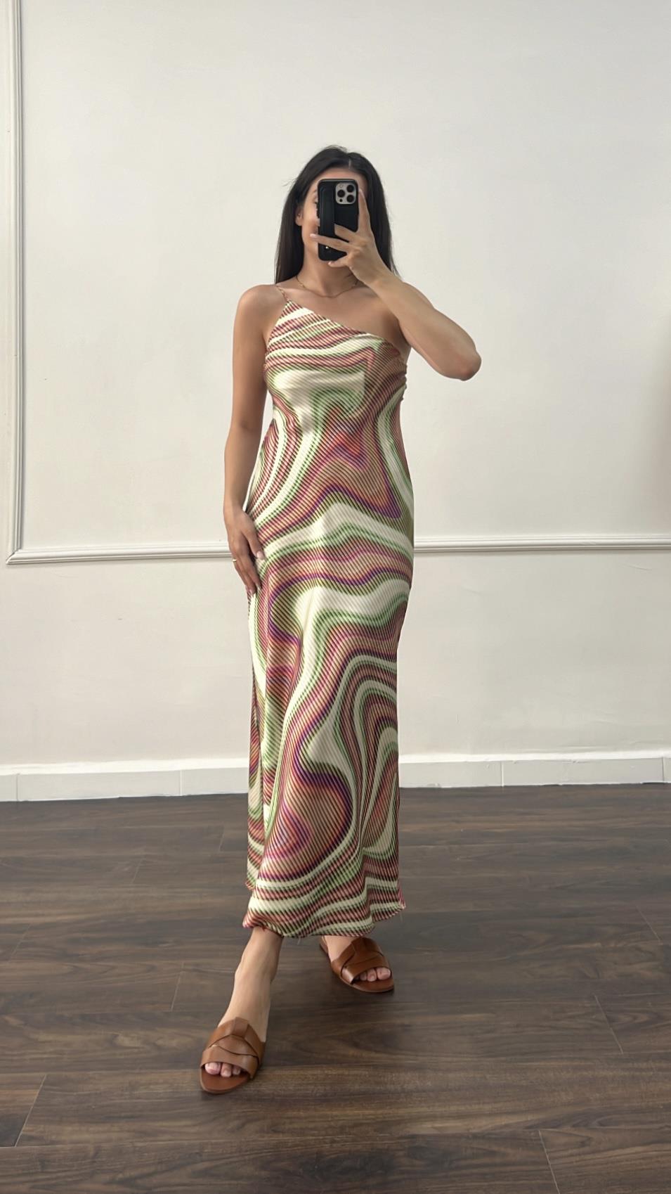 Go Tek Omuz Saten Elbise