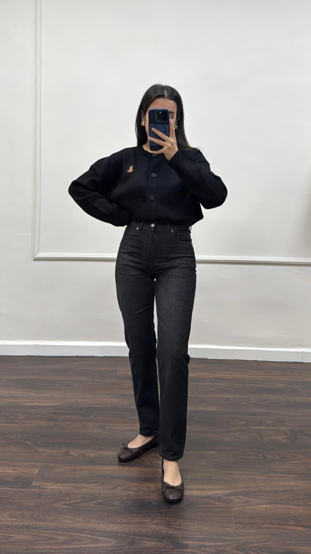 Go Yıkamalı Siyah Mom Fit Jean