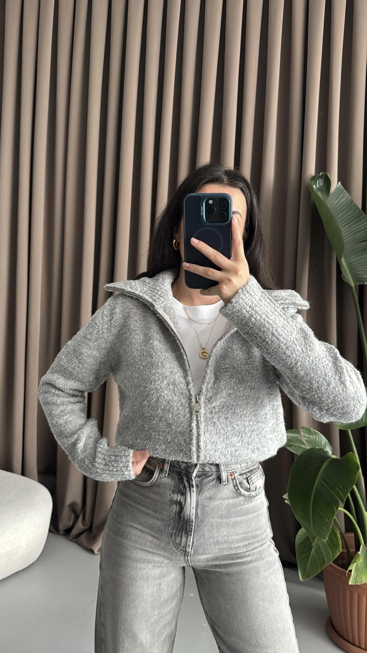 Gri Dik Yaka Dokulu Örme Triko Hırka