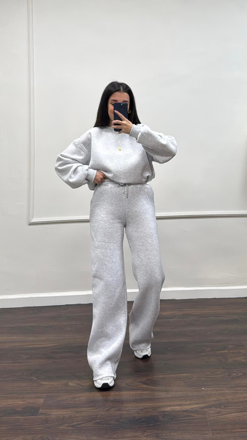 Gri Pamuklu Sweatshirt ve Pantolon Takım