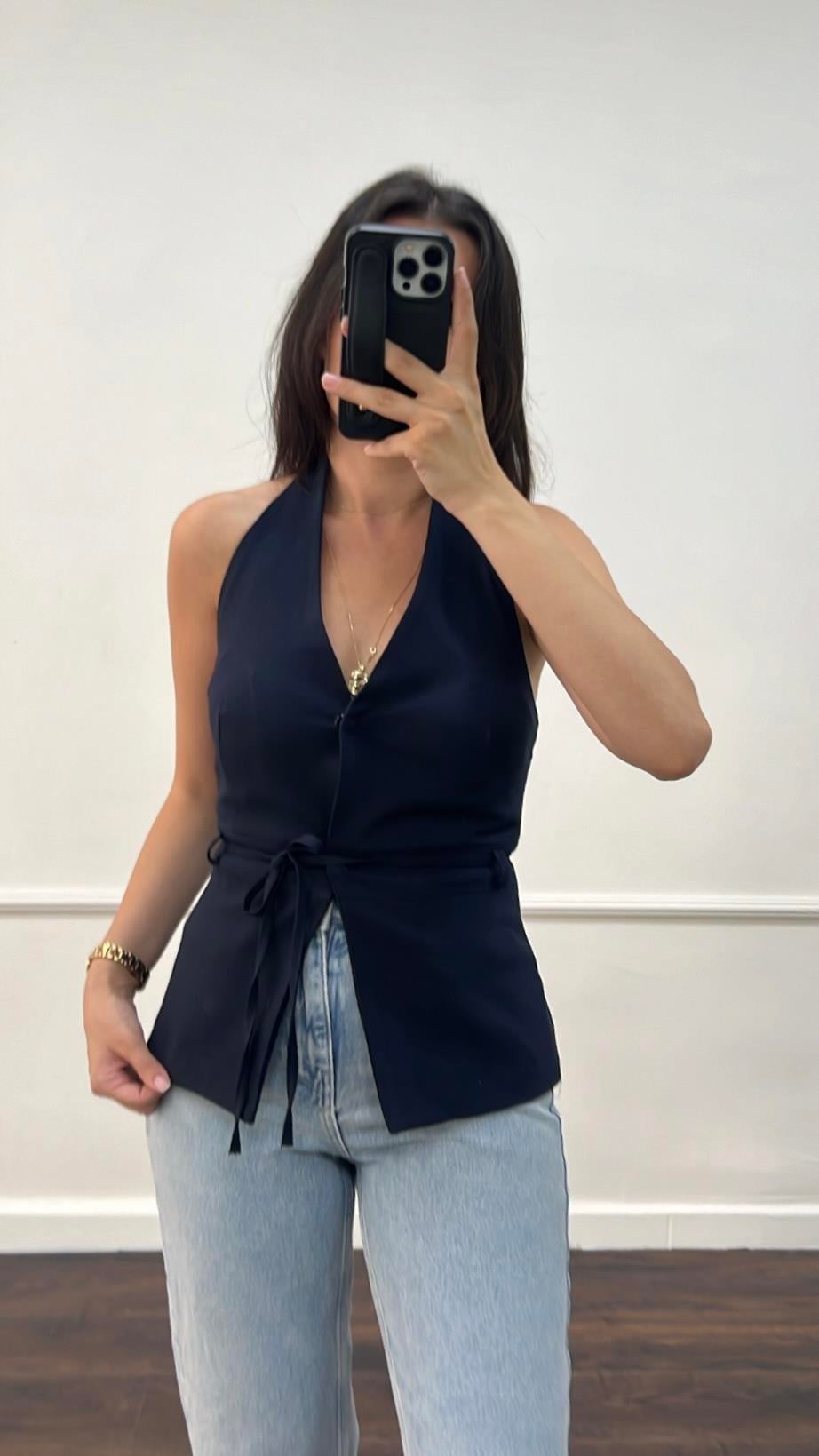 Halter Yaka Kuşak Detay Laci Yelek