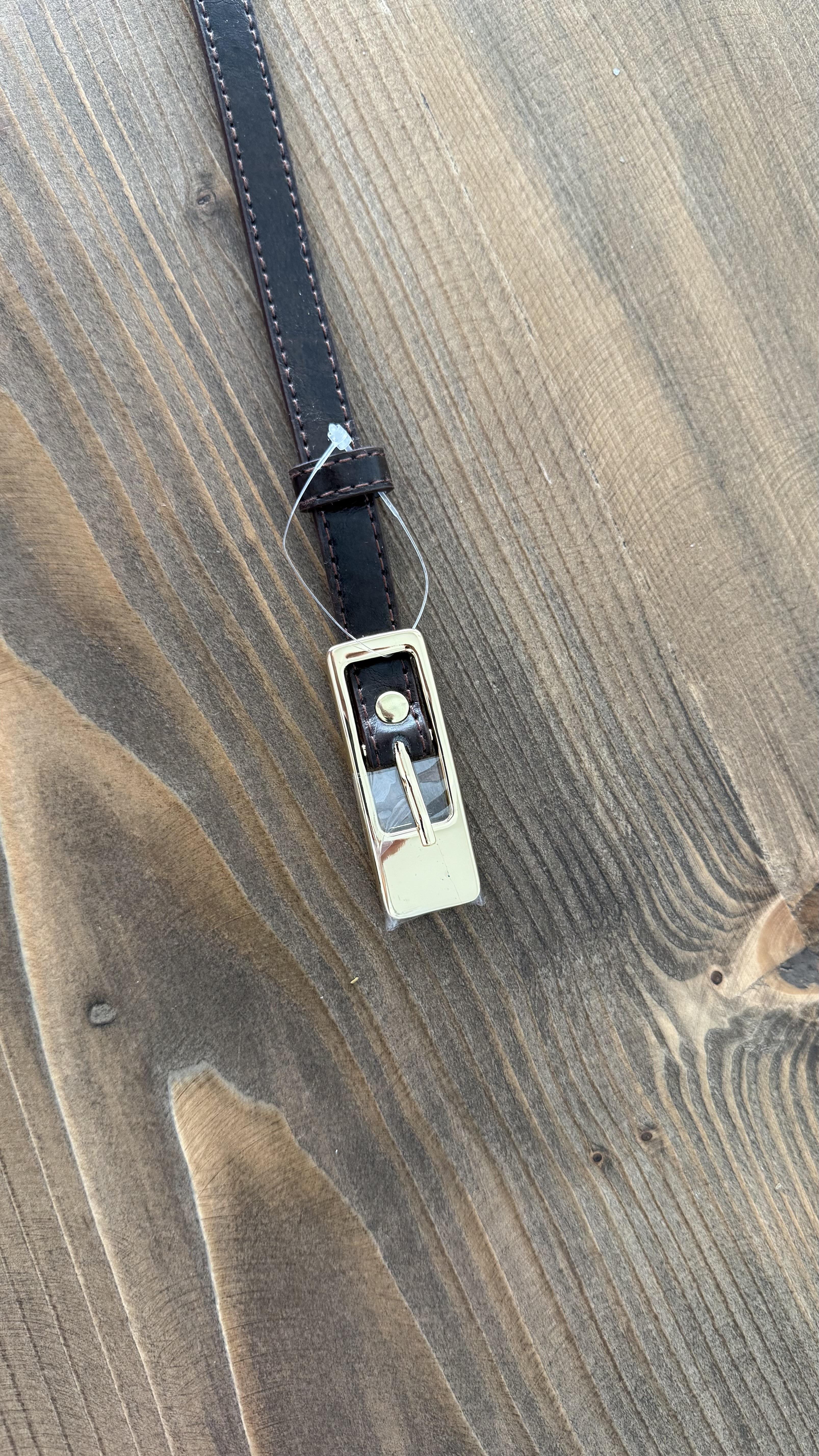 İnce Tokalı Acı Kahve Deri Kemer