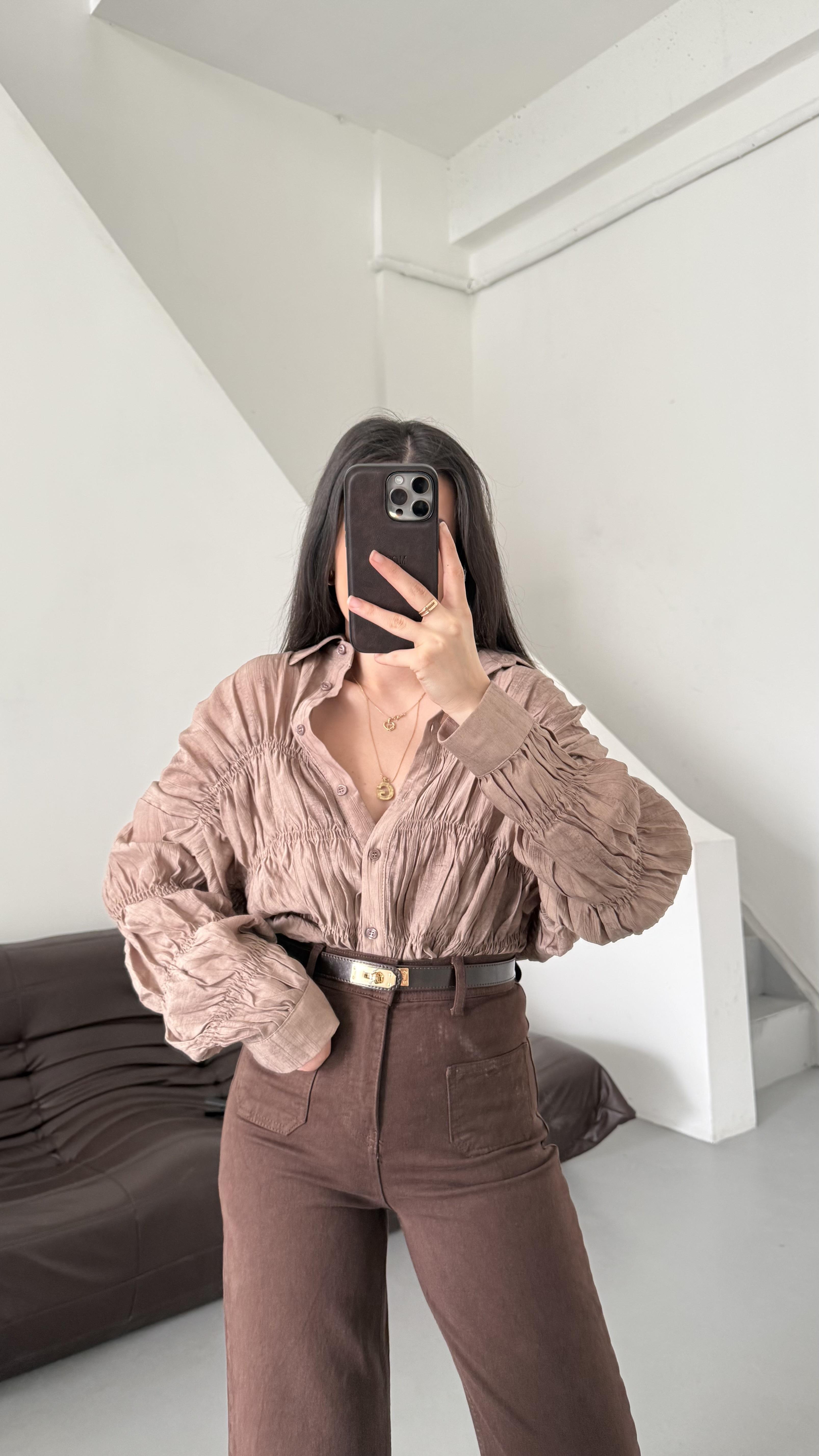 Kahve Kırışık Kumaşlı Dökümlü Gömlek