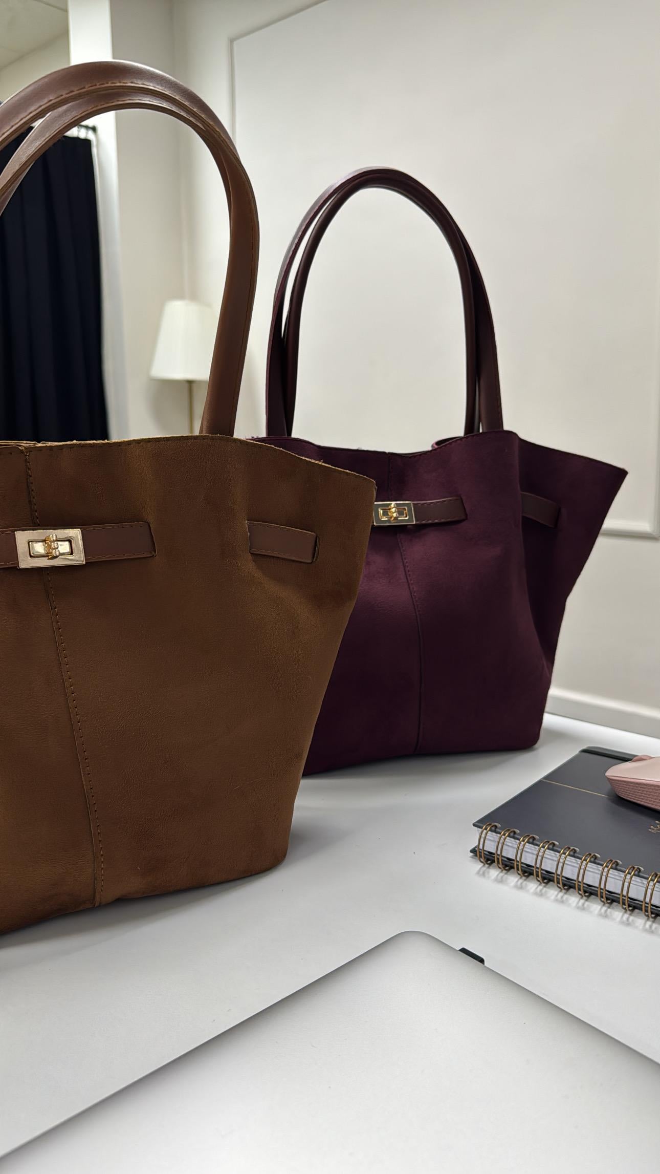 Kahve Süet Aksesuar Detaylı Çanta