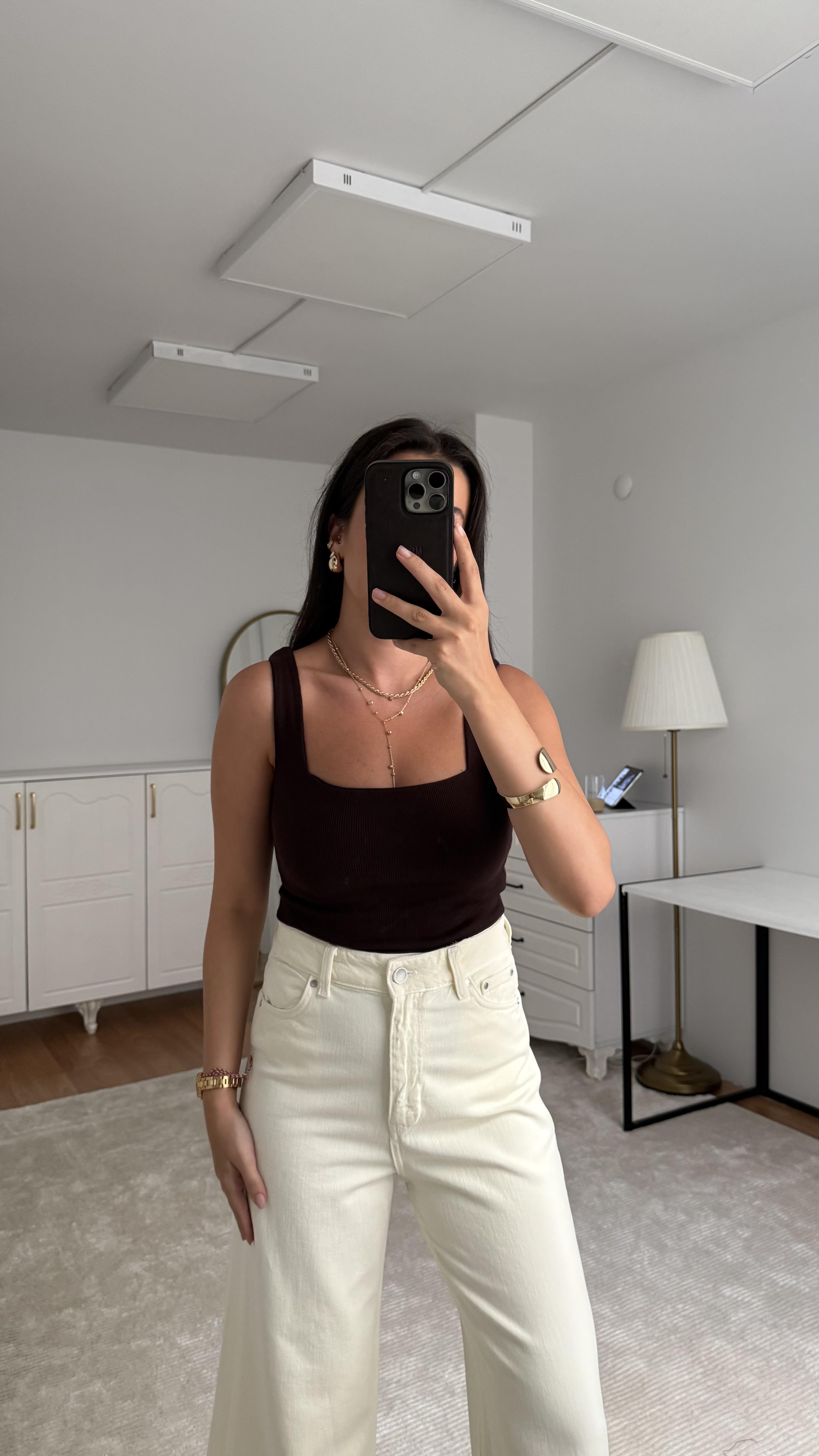 Kare Yaka Acı Kahve Bluz