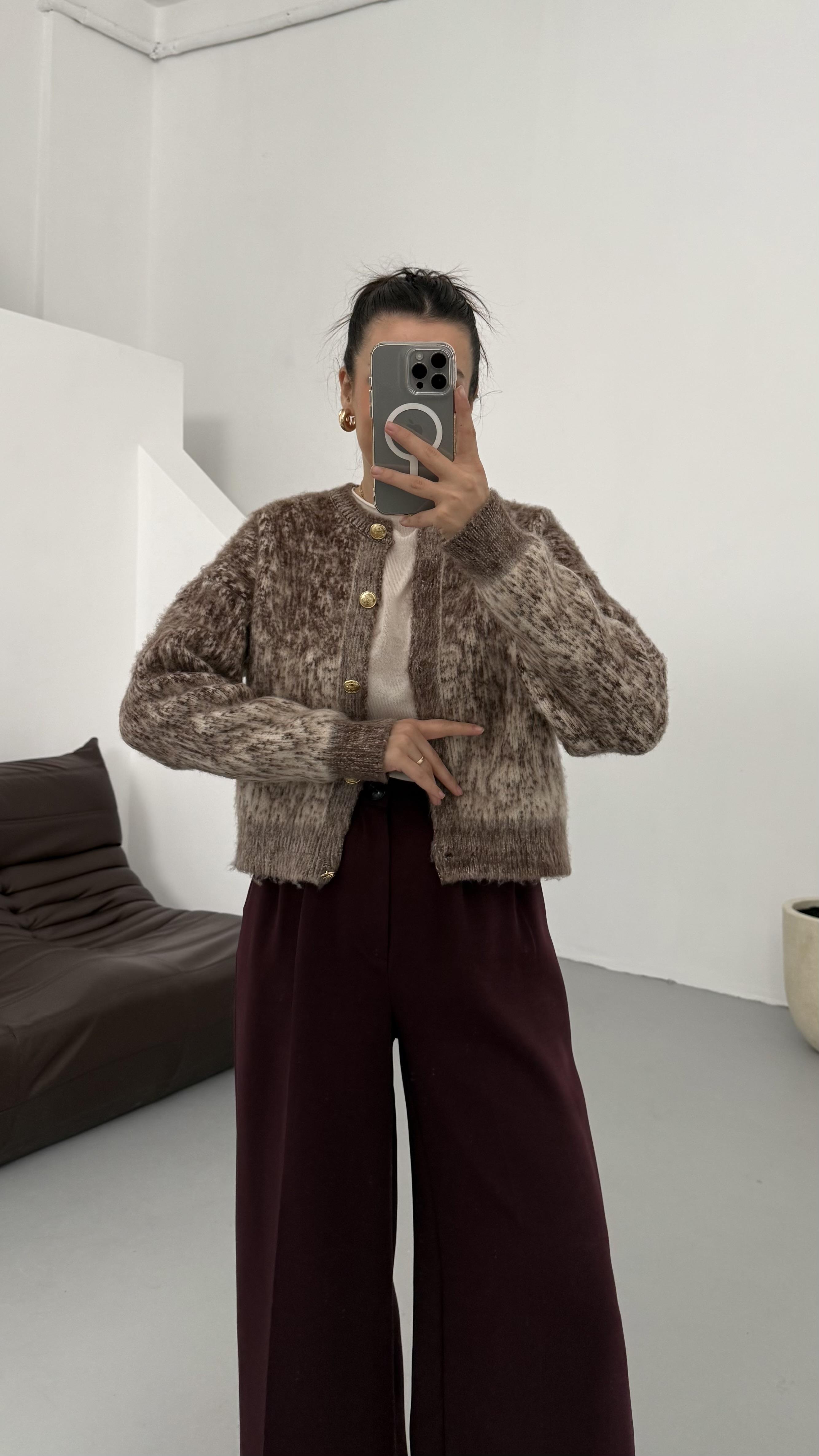 Koyu Tarçın Batik Desen Sakallı Şarbonlu Hırka