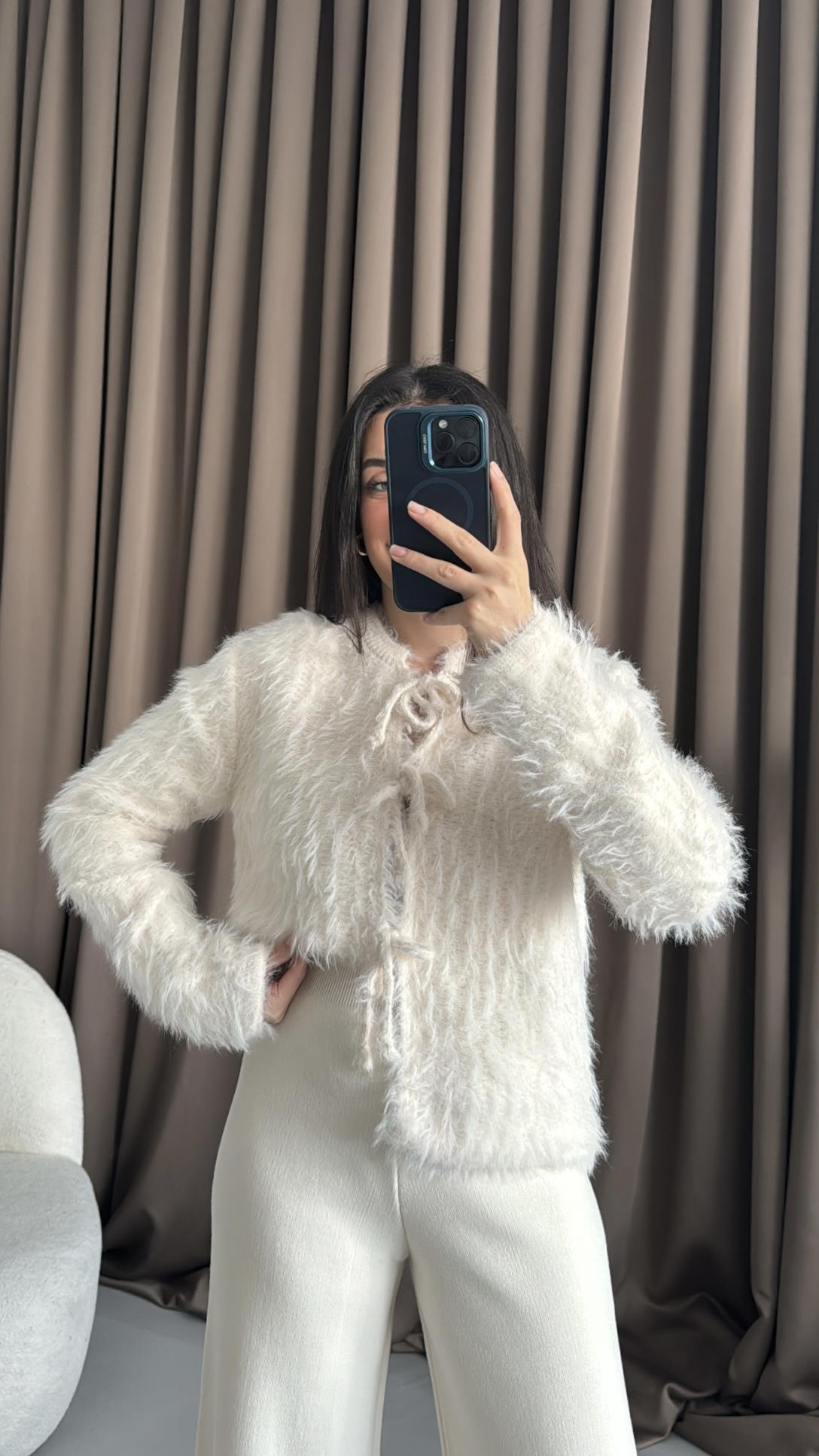 Krem Bağlama Detaylı Tiftik Hırka