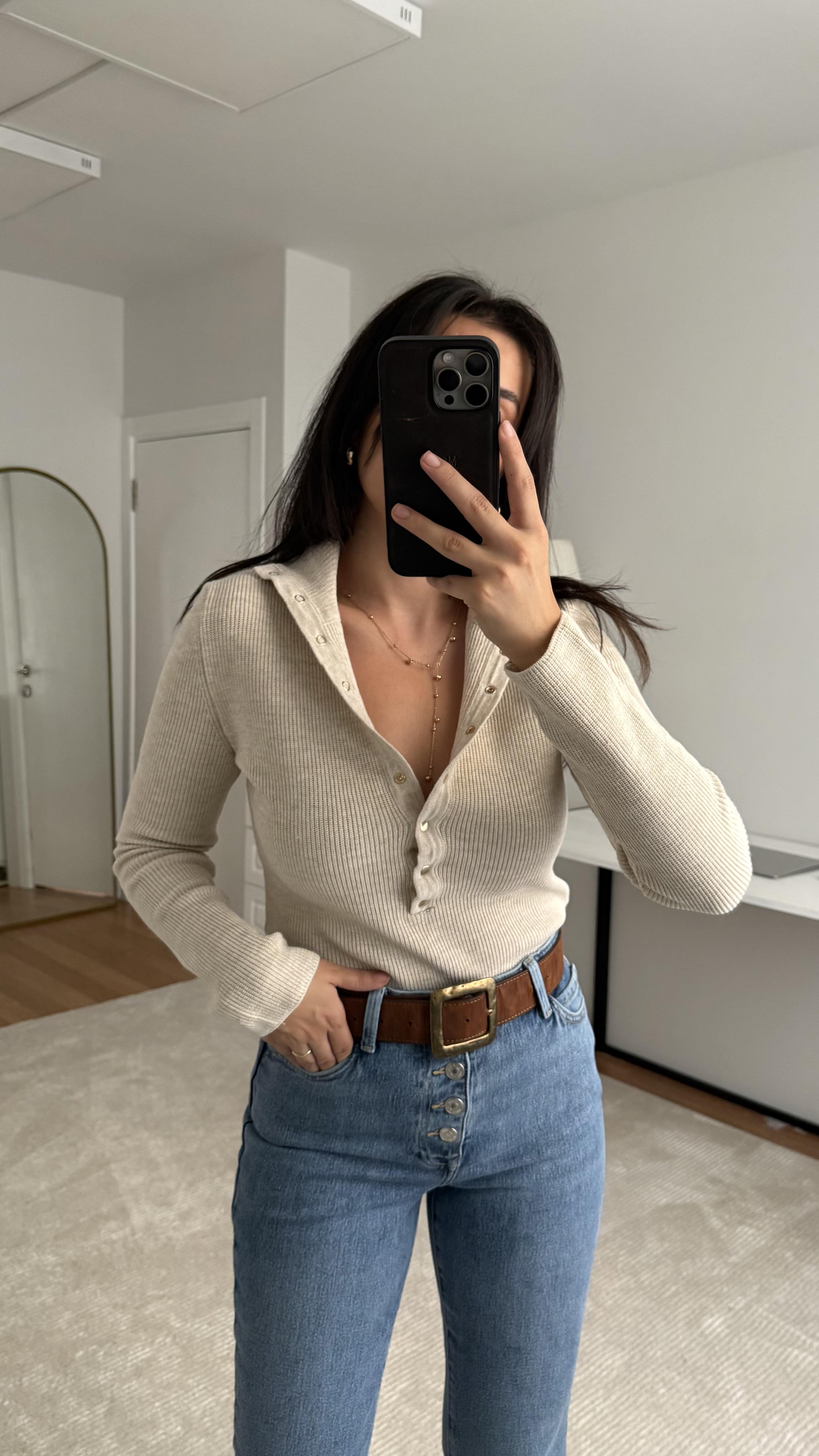 Krem Çıtçıtlı Dik Yaka Uzun Kol Triko Yelek