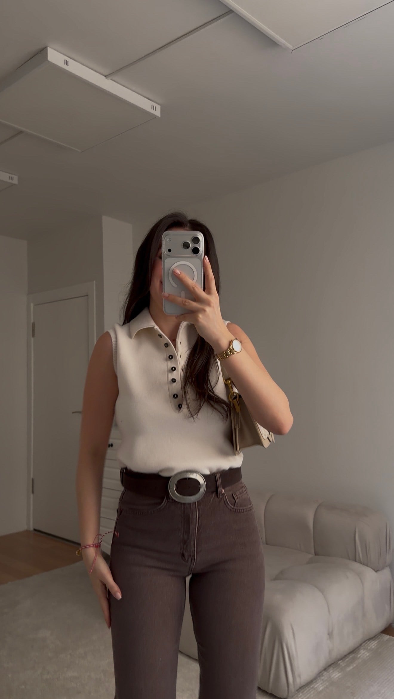 Krem Polo Yaka Düğmeli Kolsuz Triko 