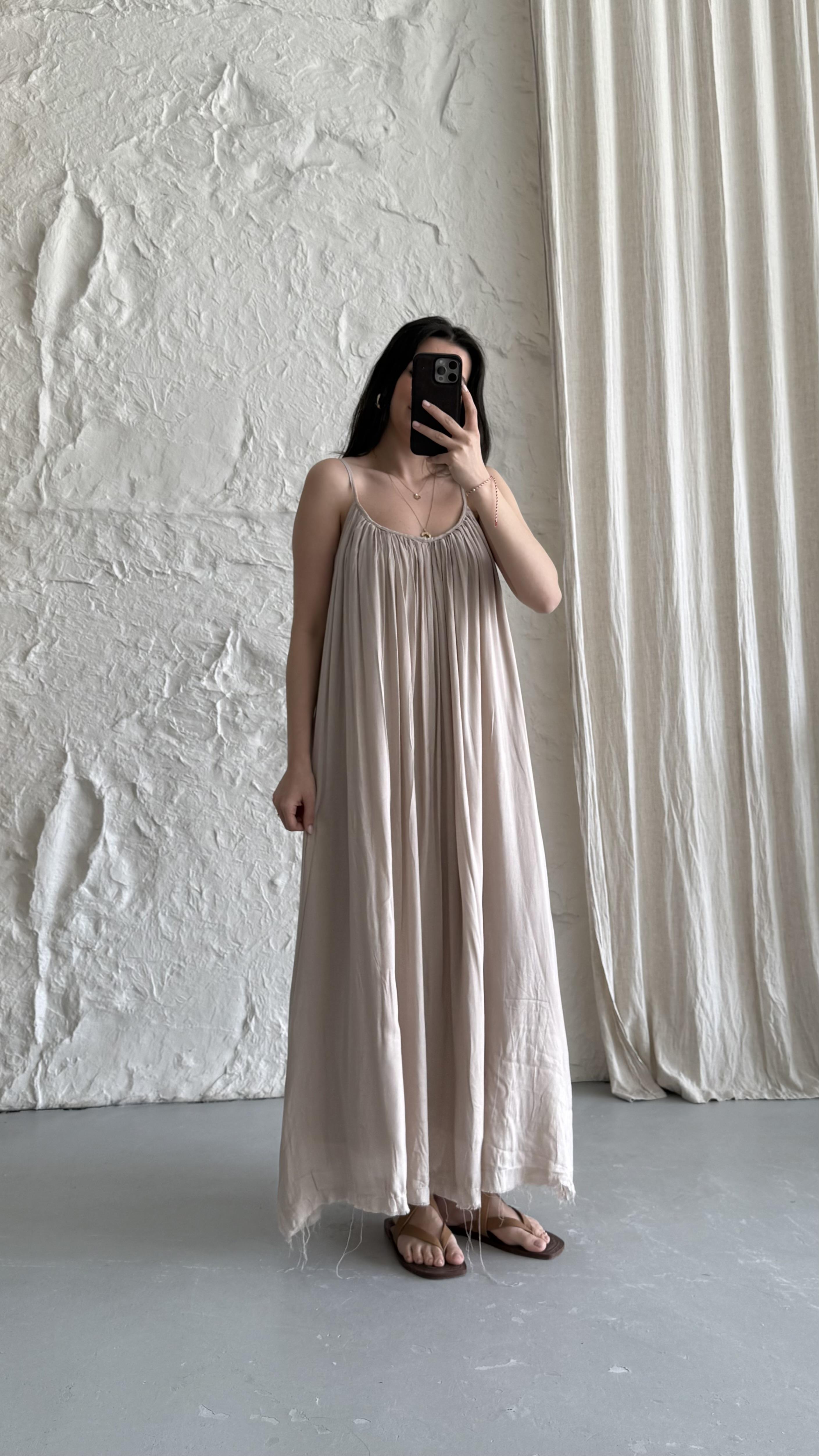 Kum İp Askılı Helen Keten Elbise 