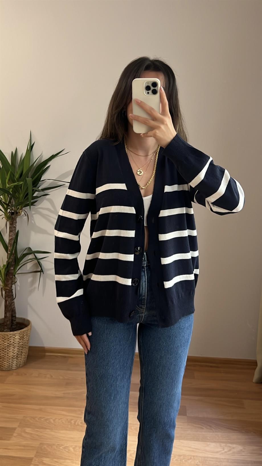 LACİ ÇİZGİLİ TRİKO HIRKA