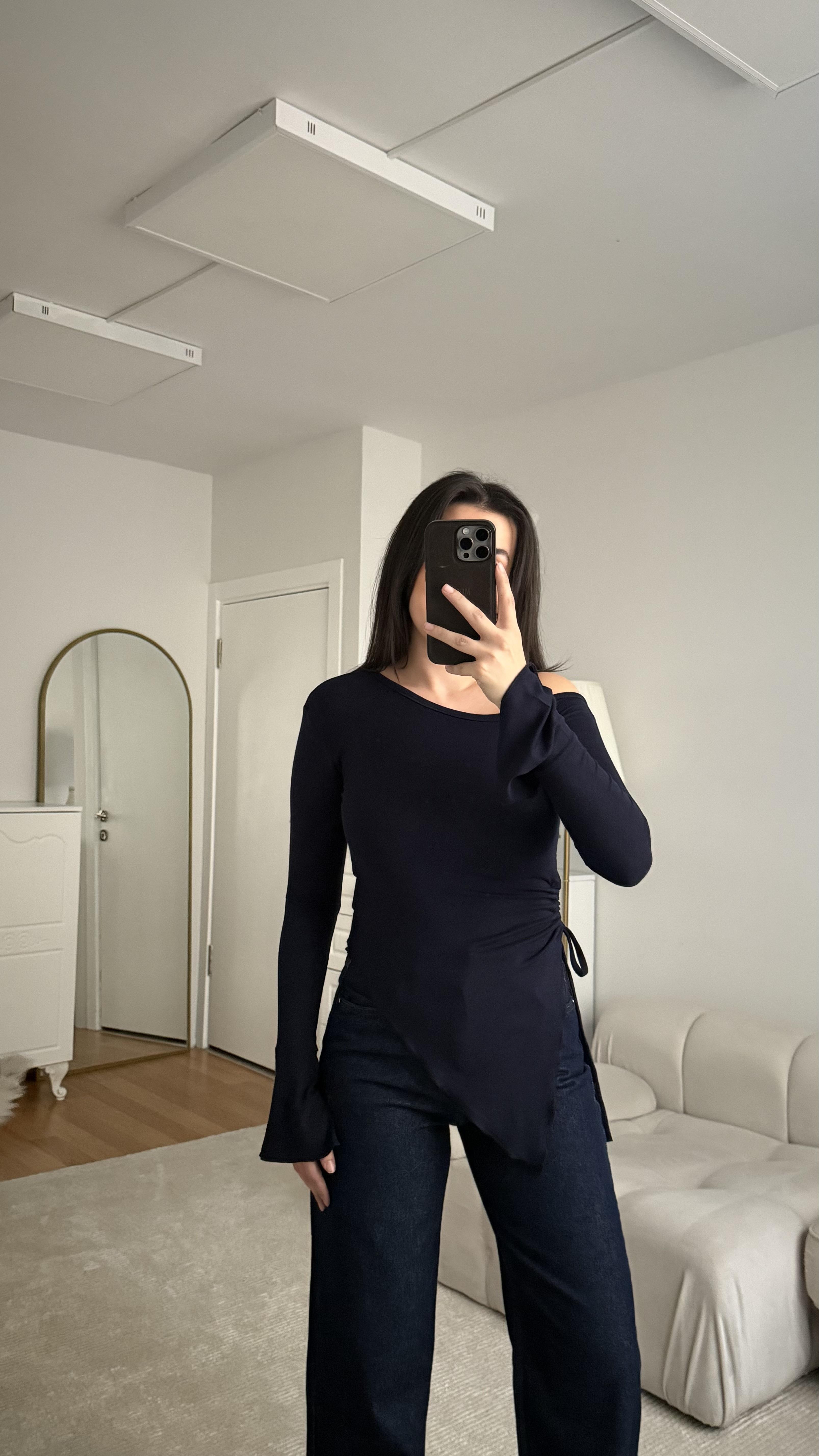 Lacivert Drapeli Kayık Yaka Bluz