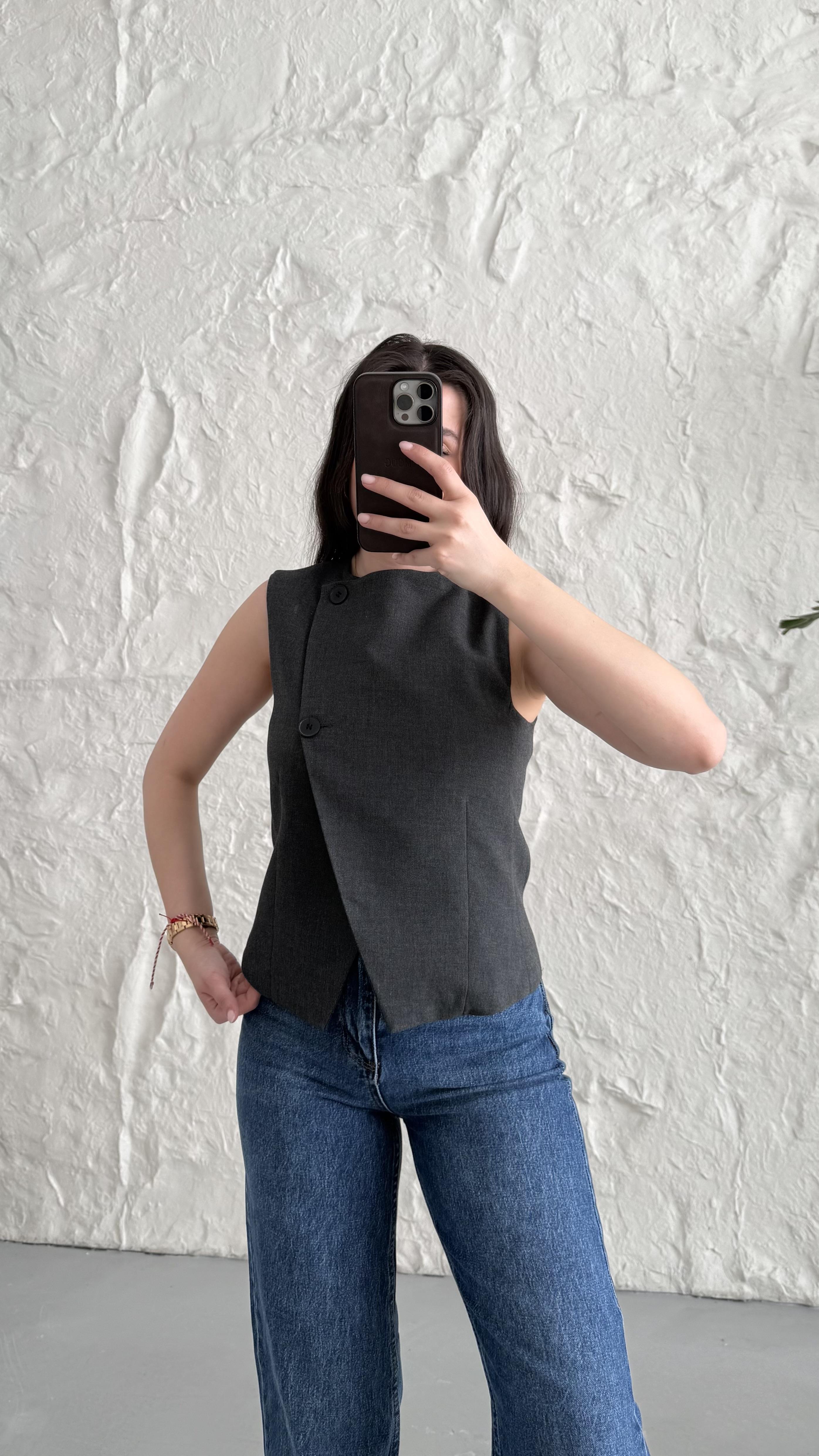 Mad Antrasit Düğme Detaylı Yelek