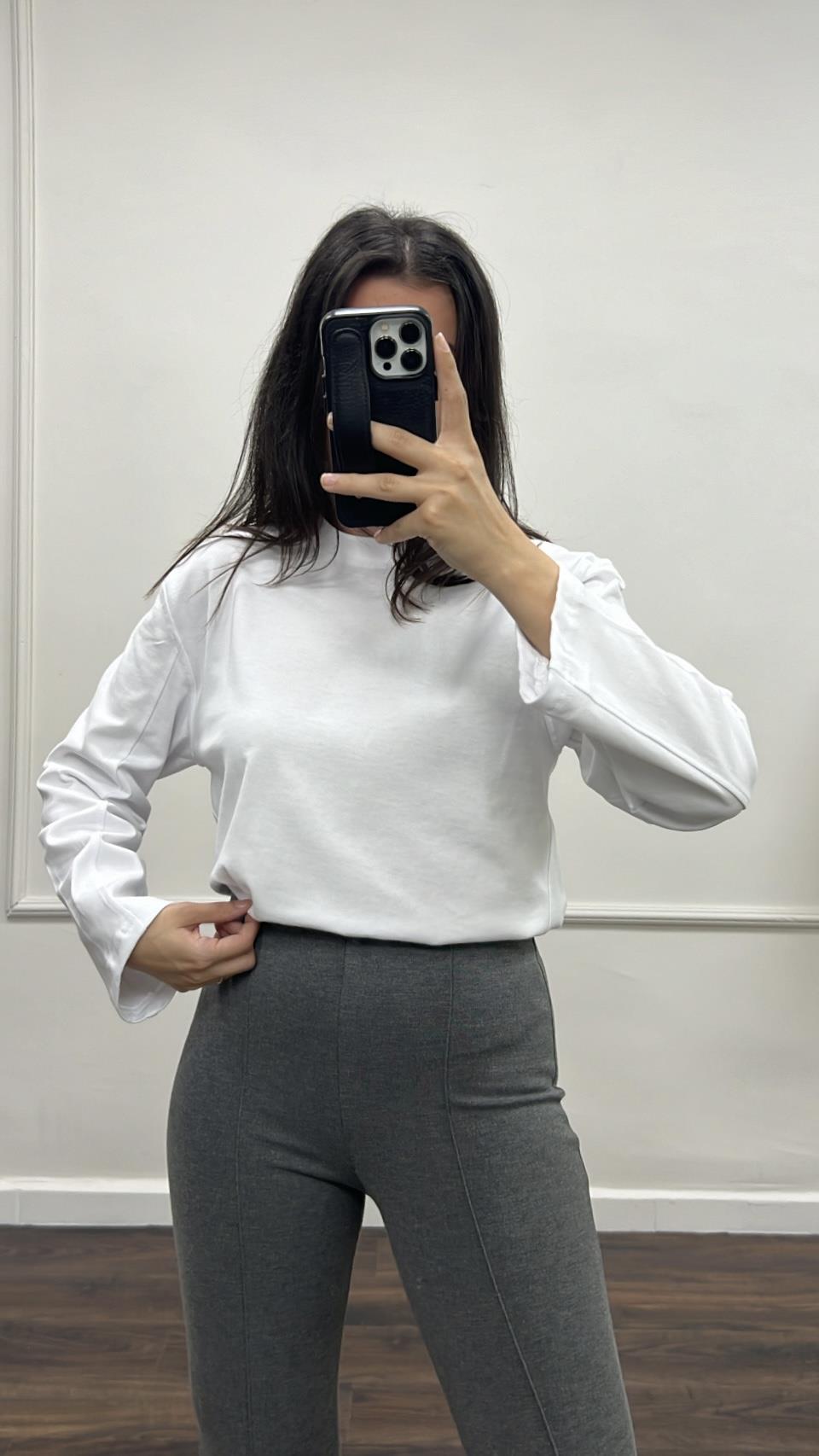 Mad Beyaz Dikiş Detay Uzun Kollu Basıc Tişört