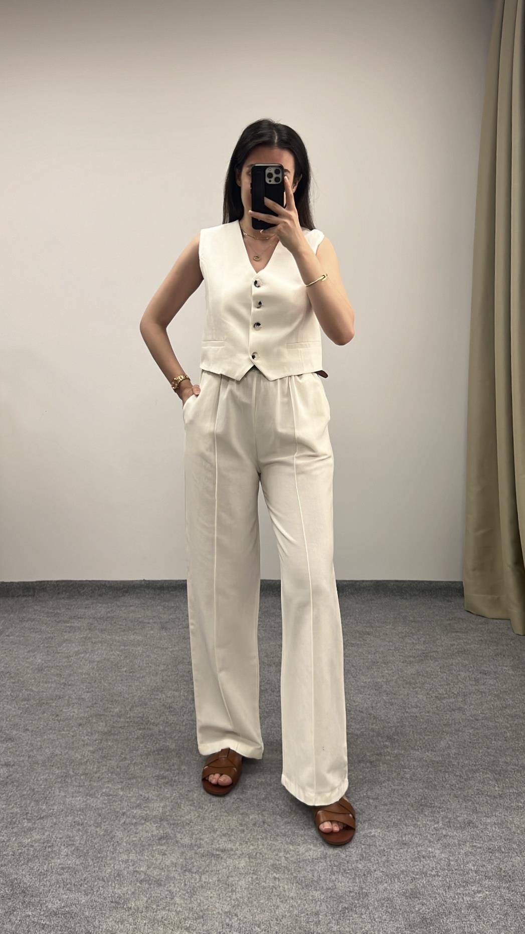 Mad Beyaz Ham Keten Premıum Yelekli Takım