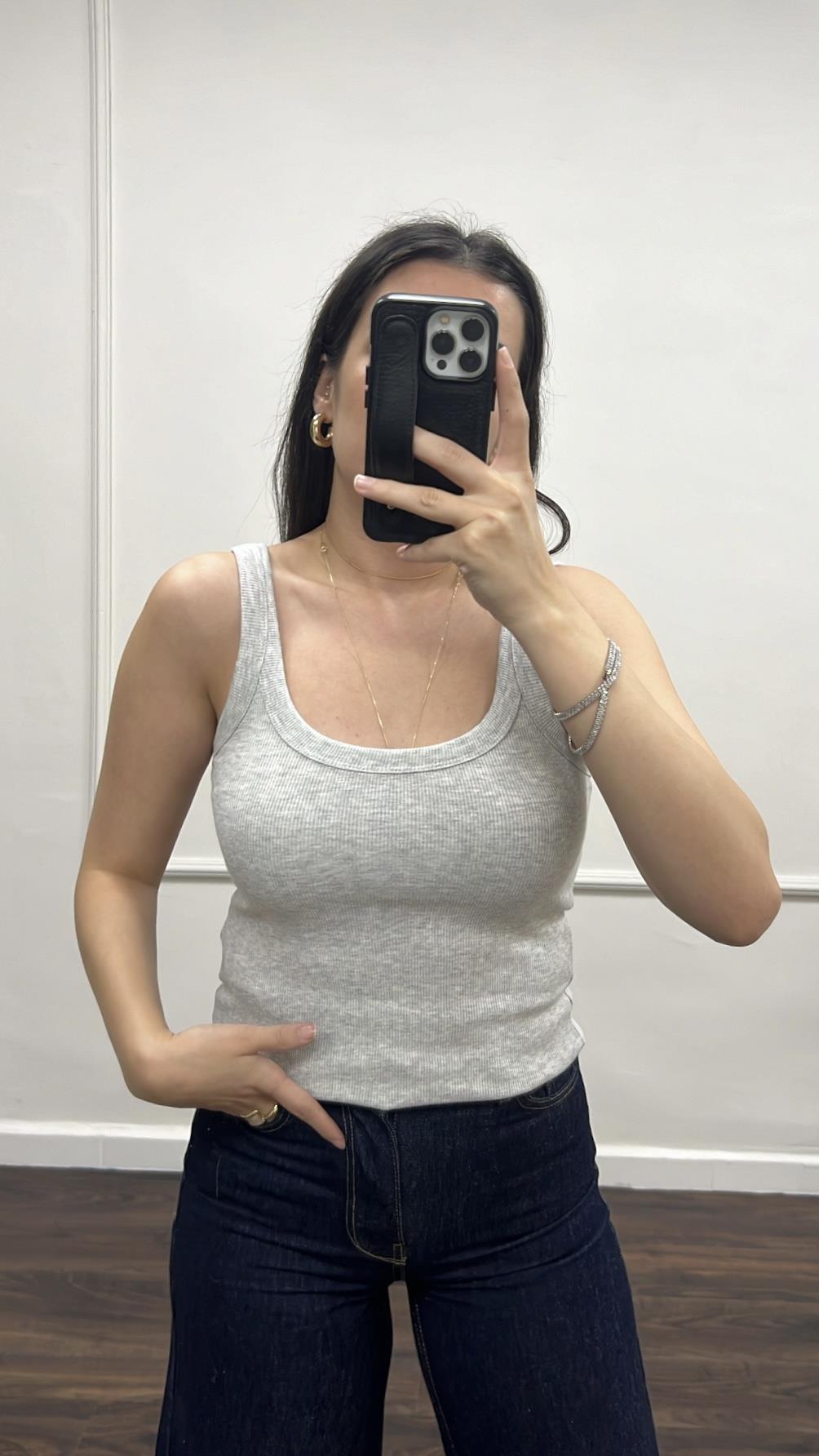 Mad Gri U Yaka Atlet