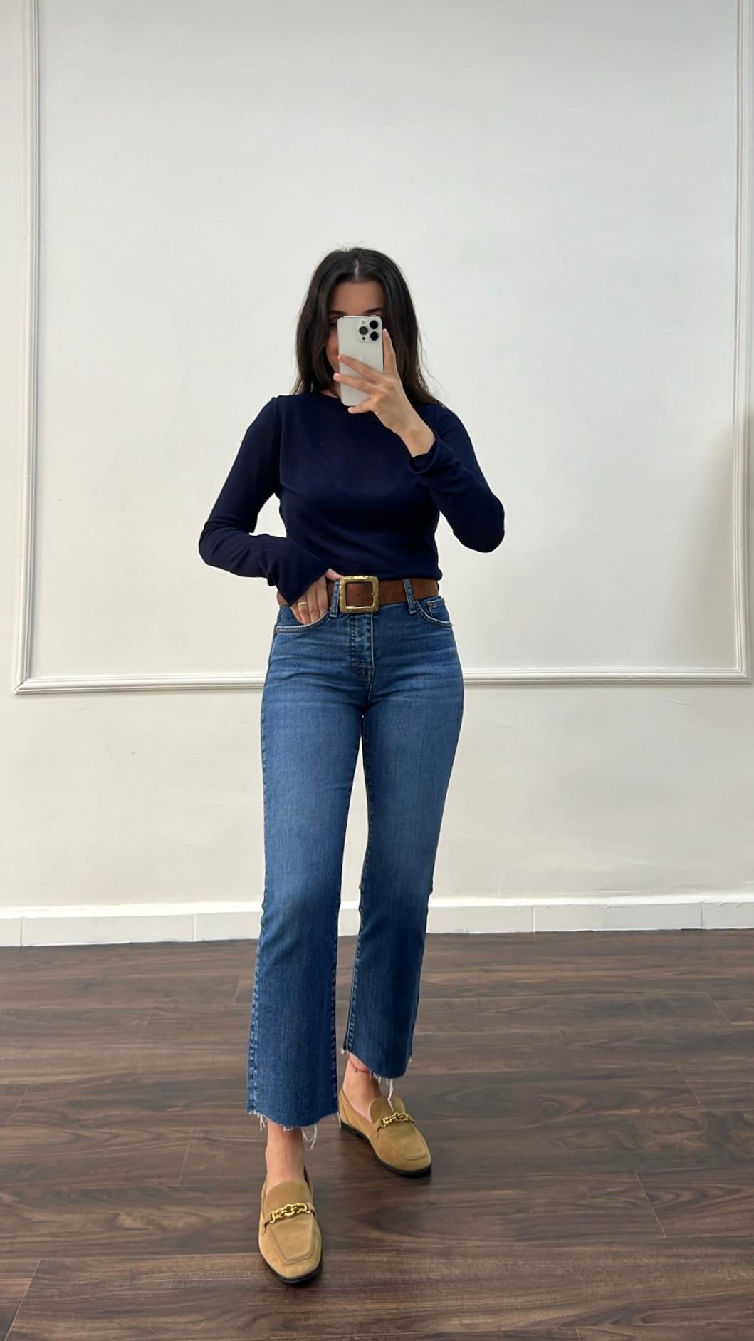 Madam Koyu Mavi Crop Fare Jean