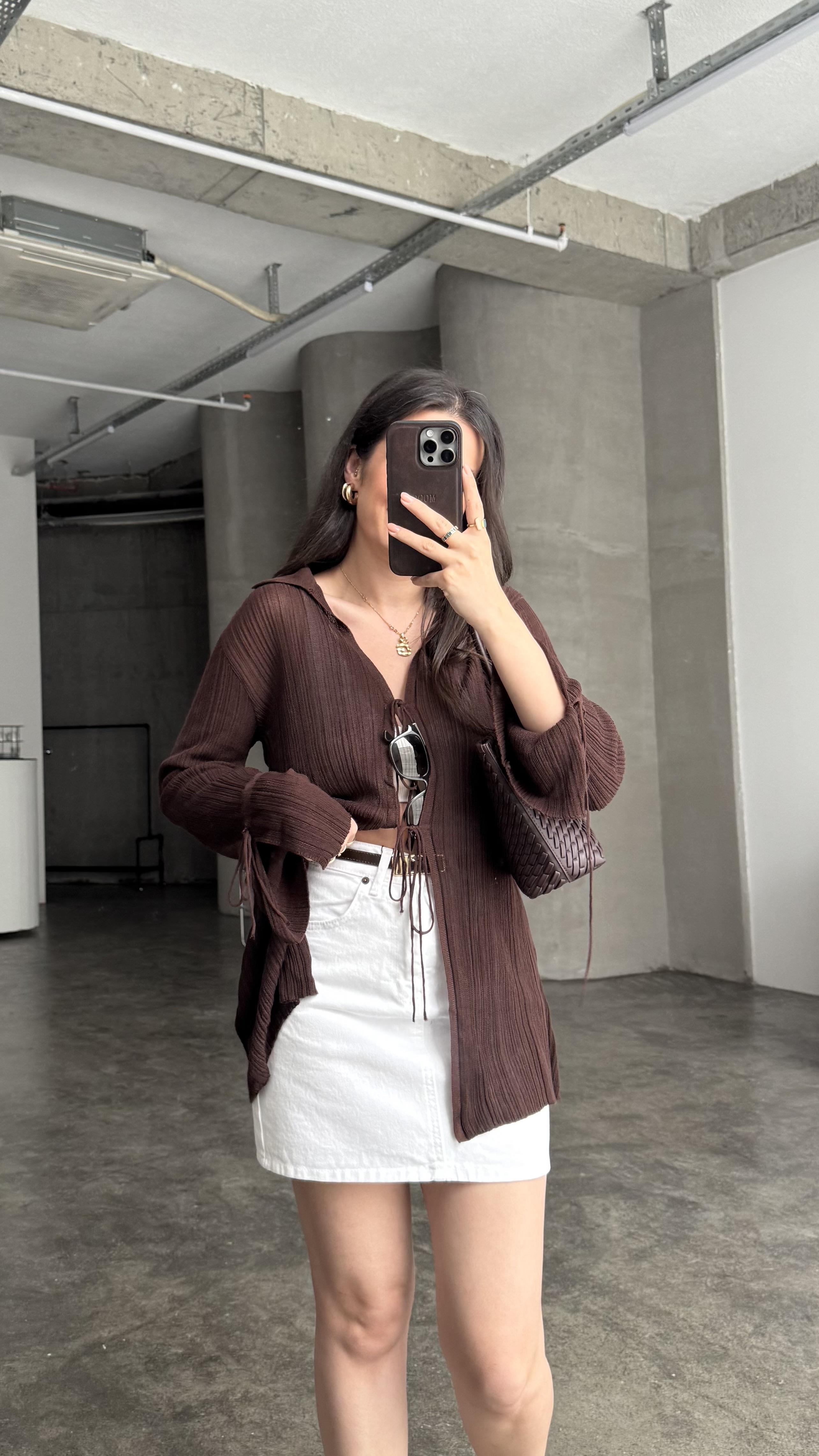 Marka Acı Kahve Bağlama Detaylı Triko