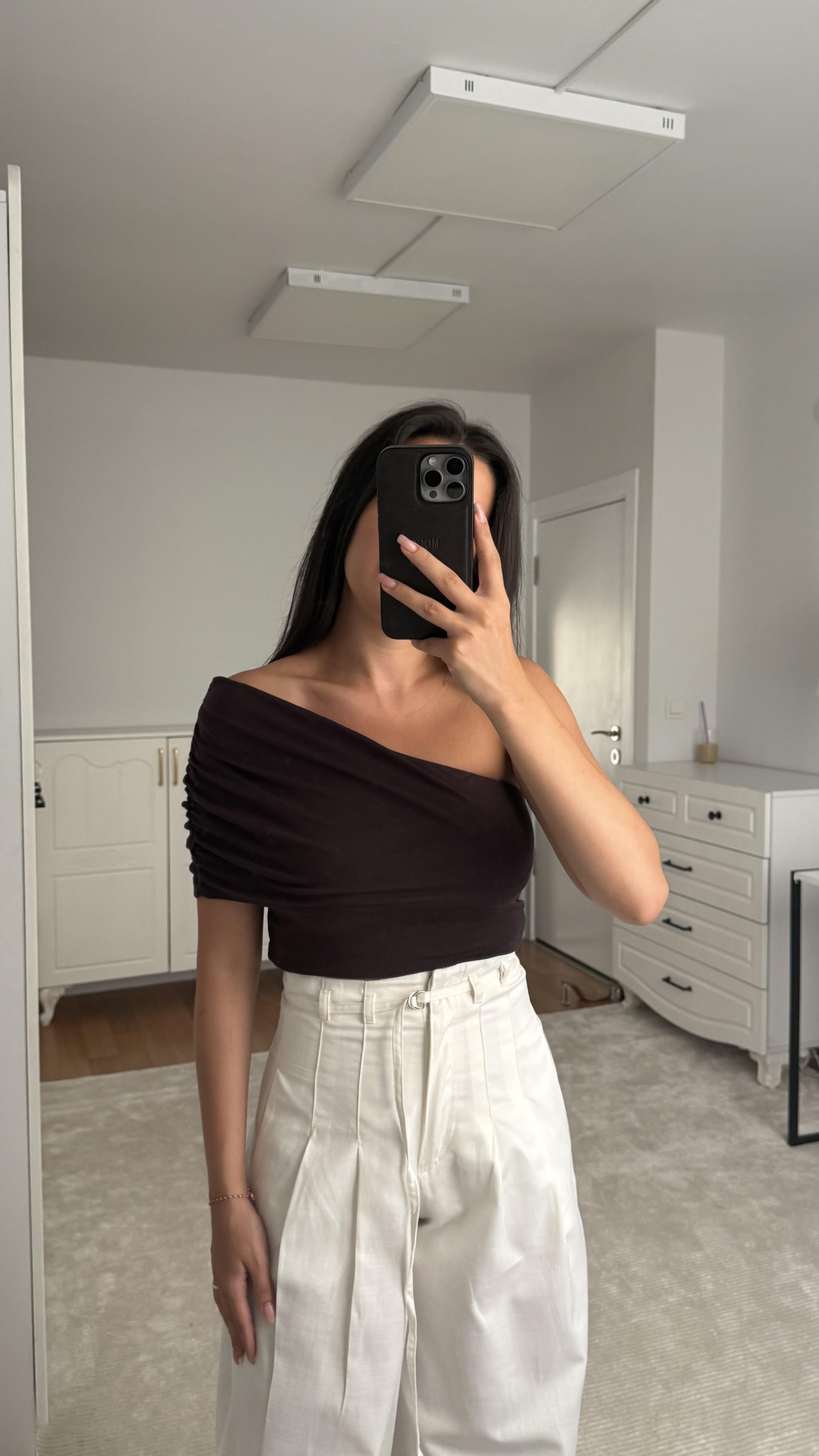 Marka Acı Kahve Soft Touch Omuz Detay Bluz 