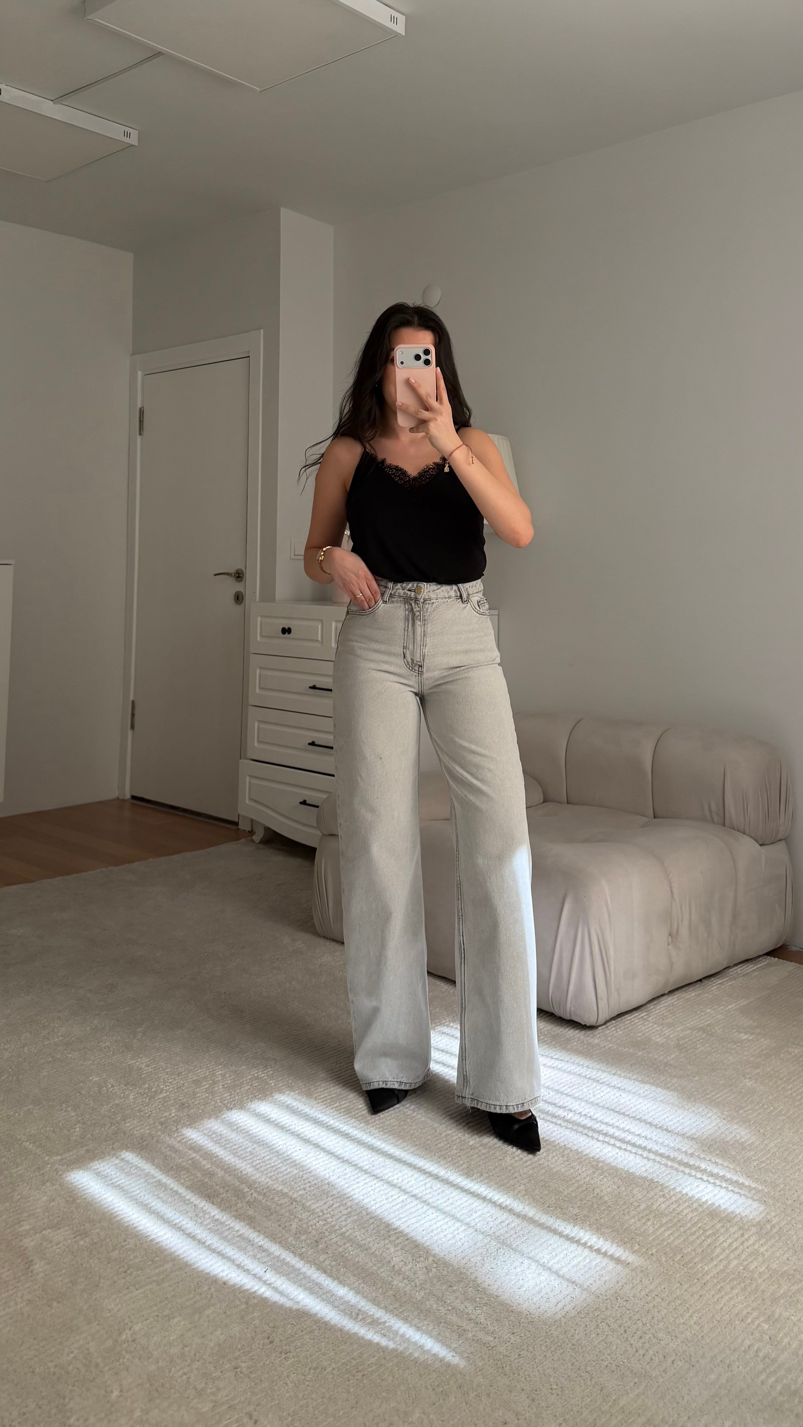 Marka Açık Gri Bol Paça Jean