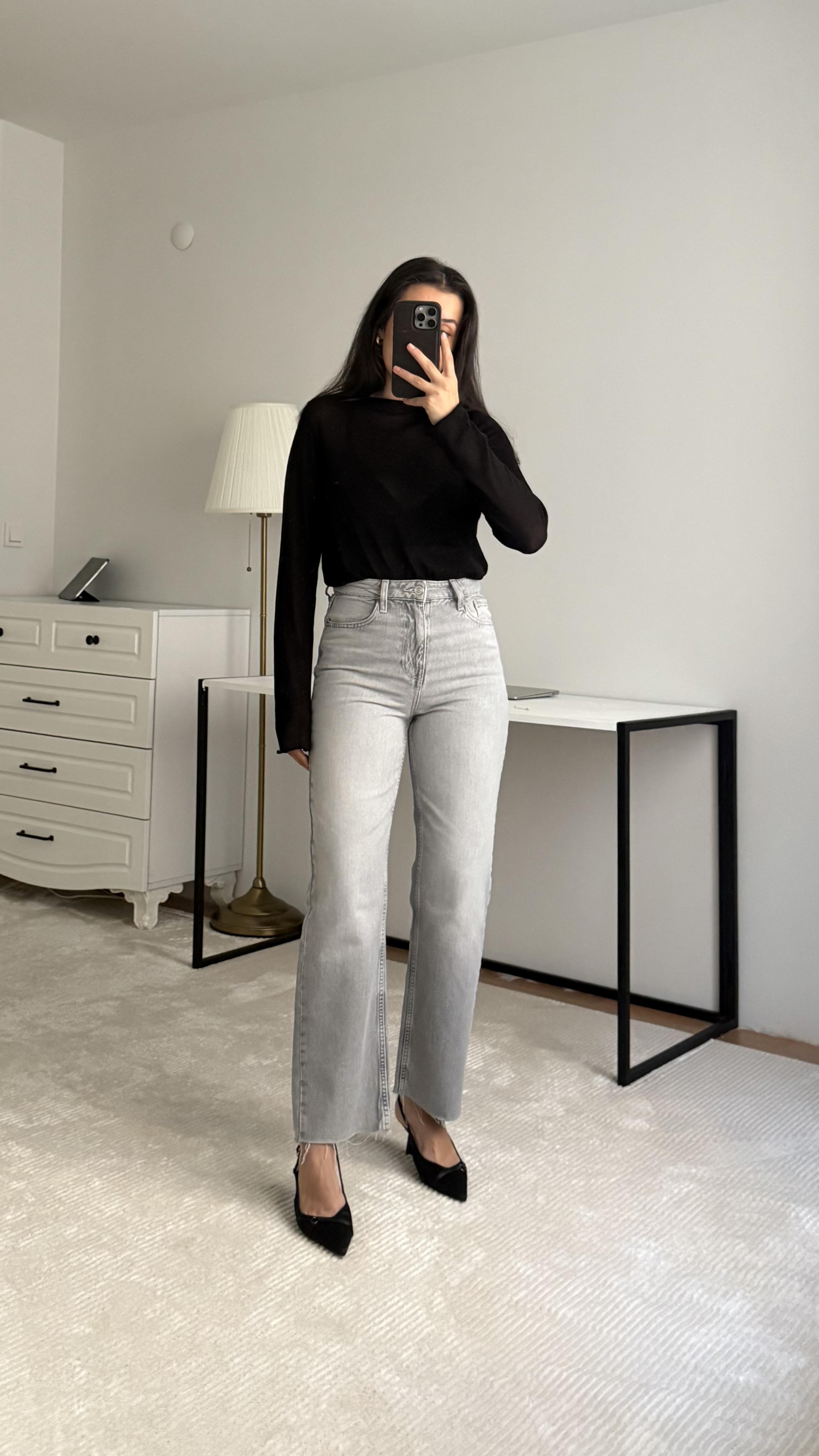 Marka Açık Gri Straight Fit Jean