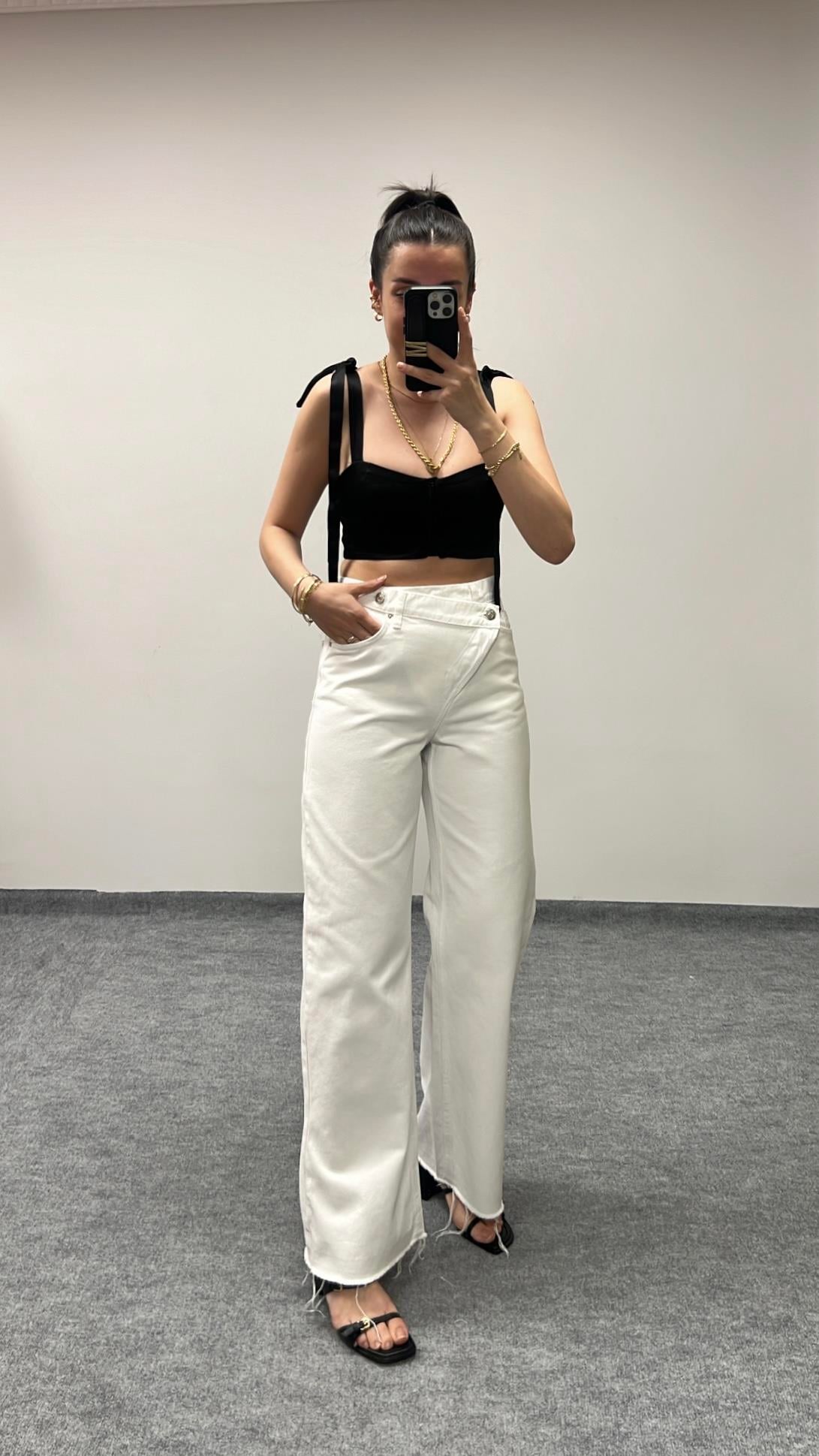 Marka Beyaz Bel Detay Wide Leg Jean