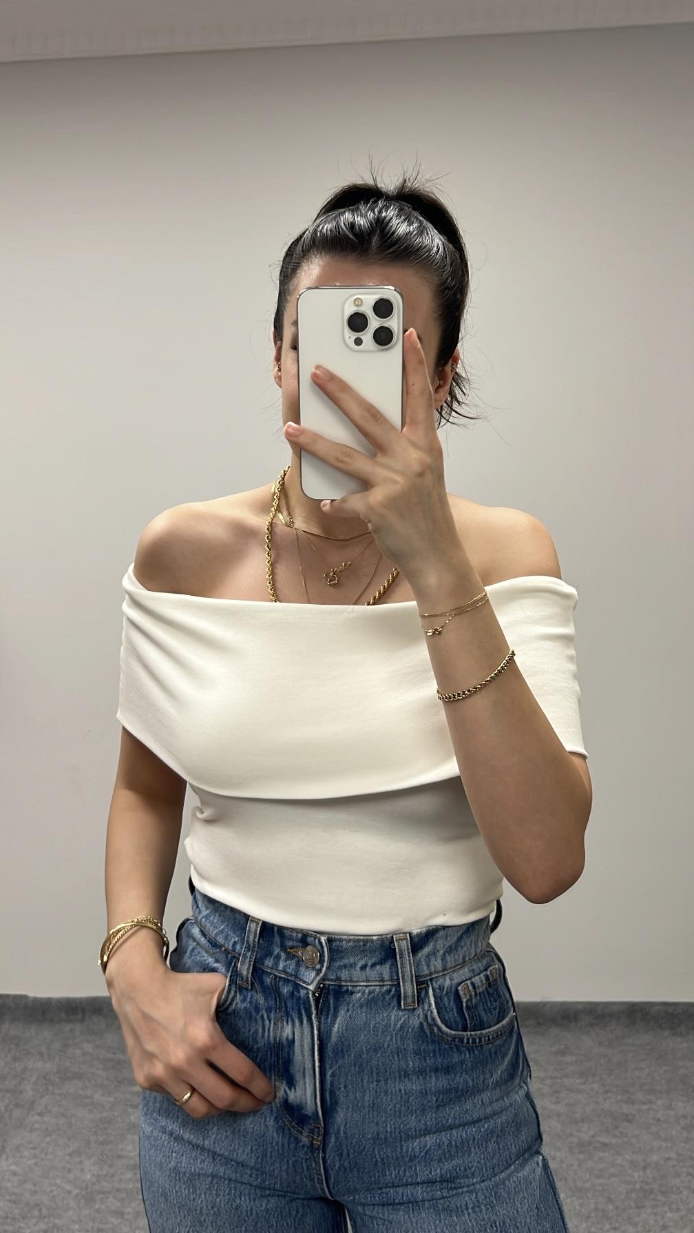 MARKA BEYAZ KAYIK YAKA BLUZ