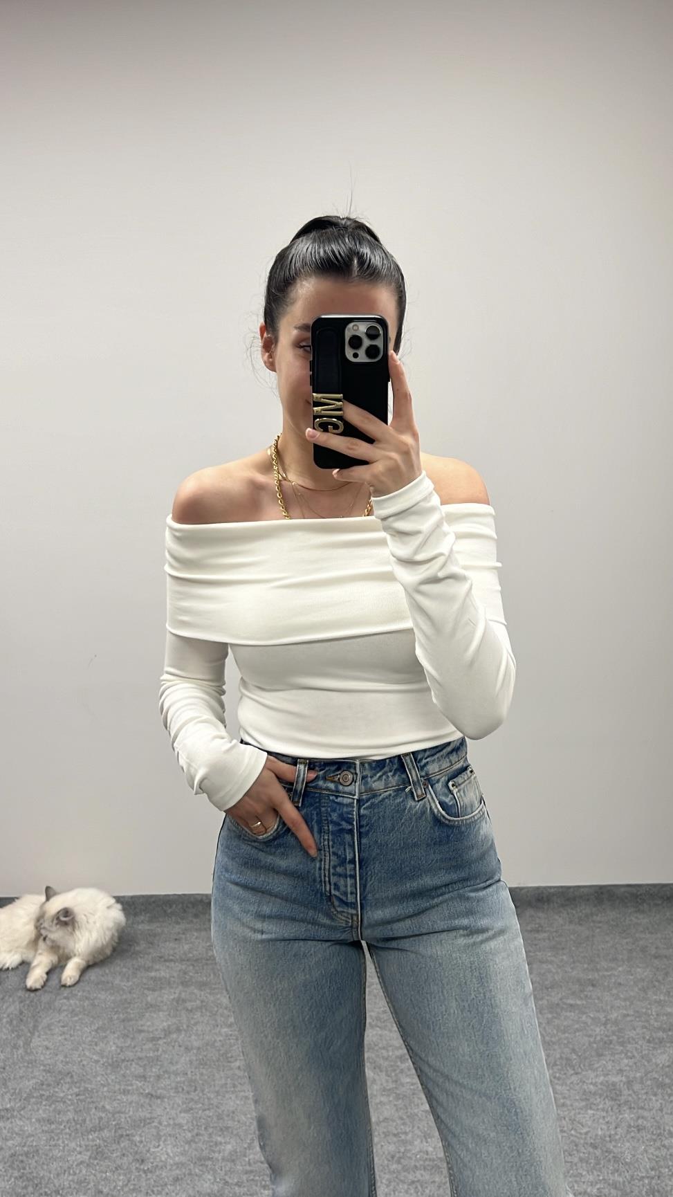 MARKA BEYAZ MADONNA YAKA BLUZ