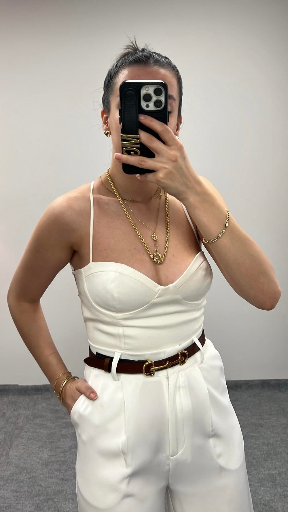 MARKA BEYAZ SIRT BAĞLAMALI KORSE