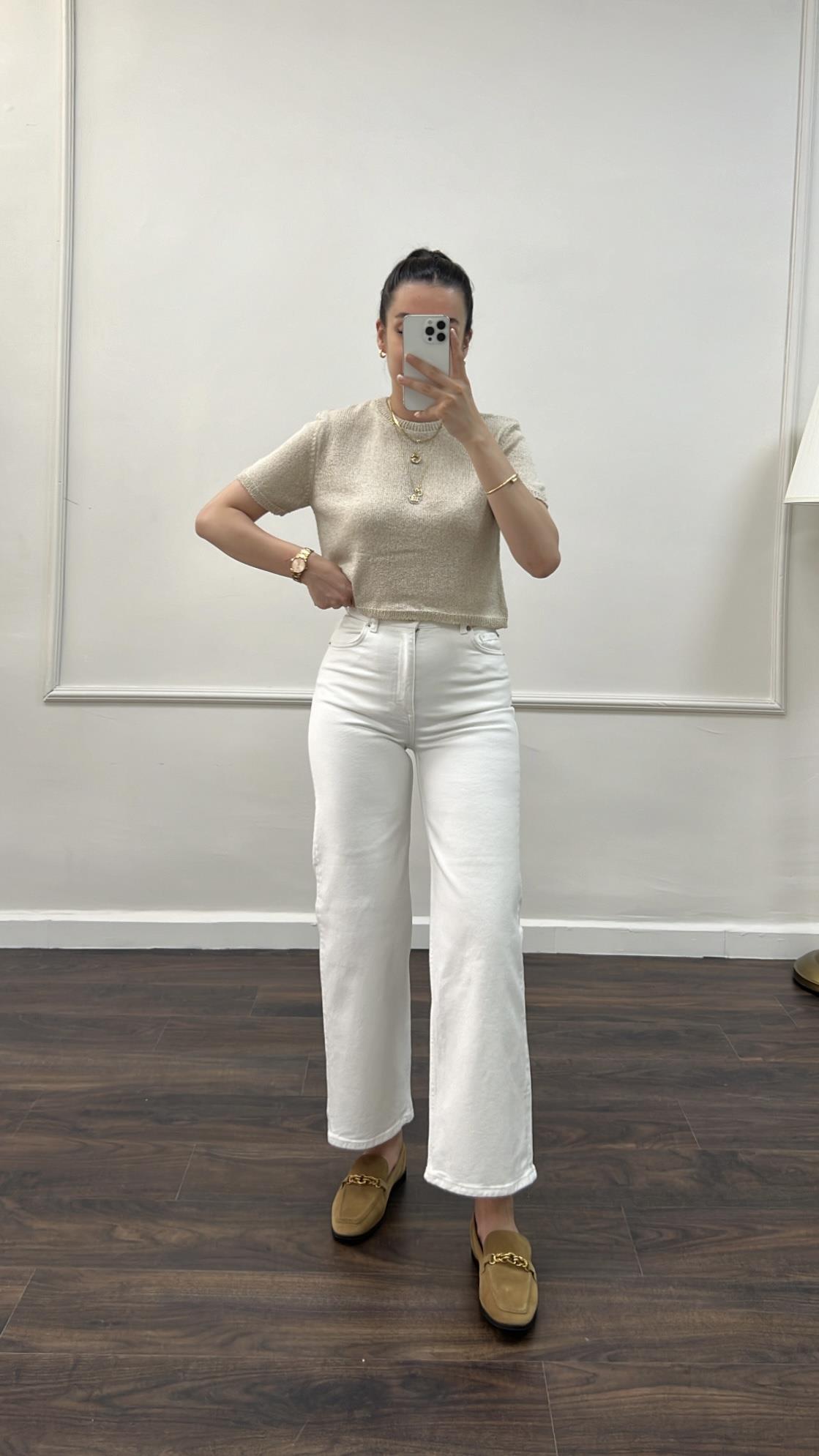 Marka Beyaz Straight Leg Jean