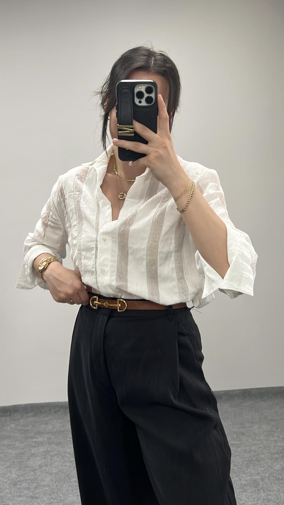 Marka Beyaz Transparan Çizgili Oversıze Gömlek