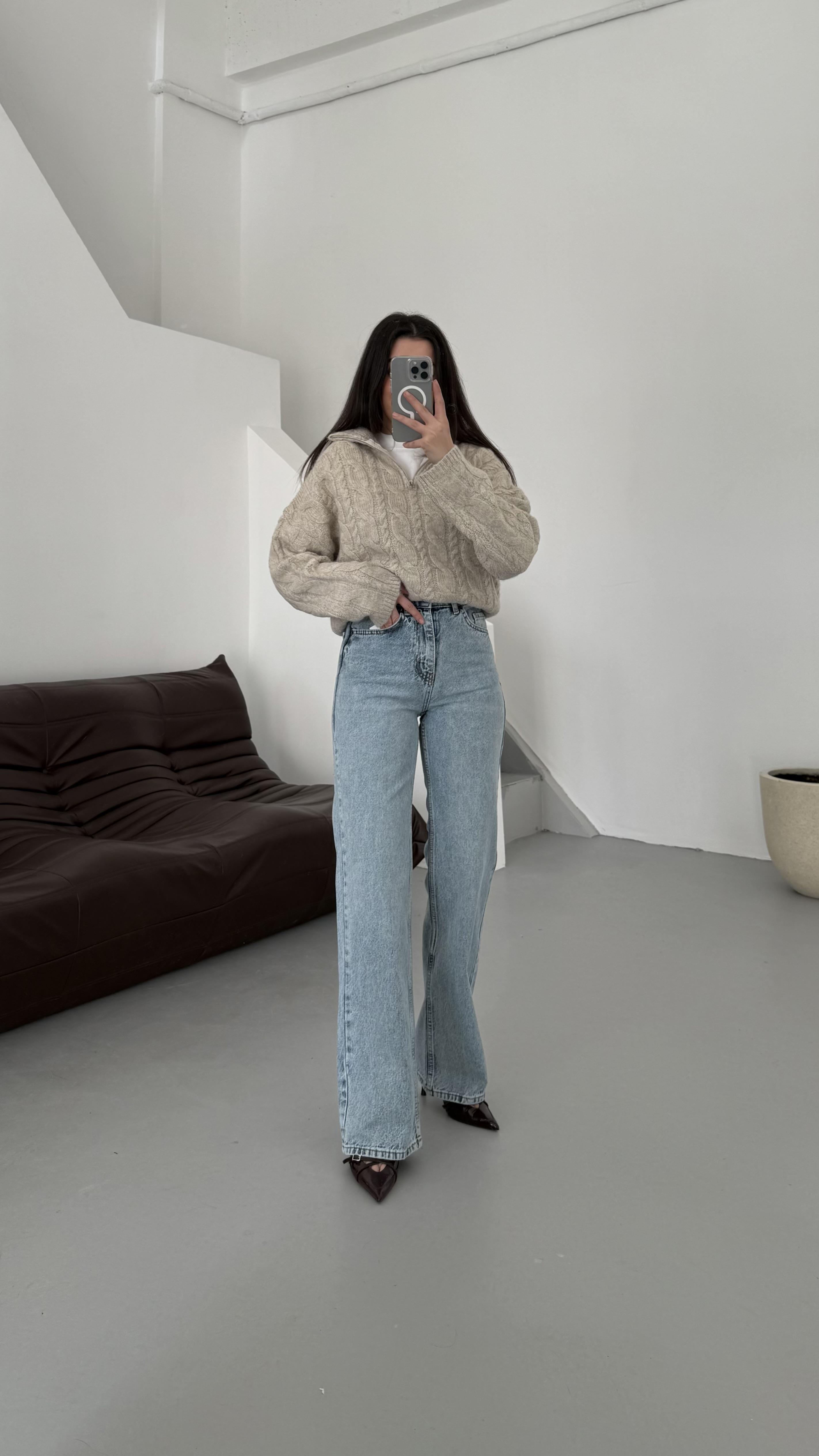 Marka Donuk Mavi Düz Kesim Jean