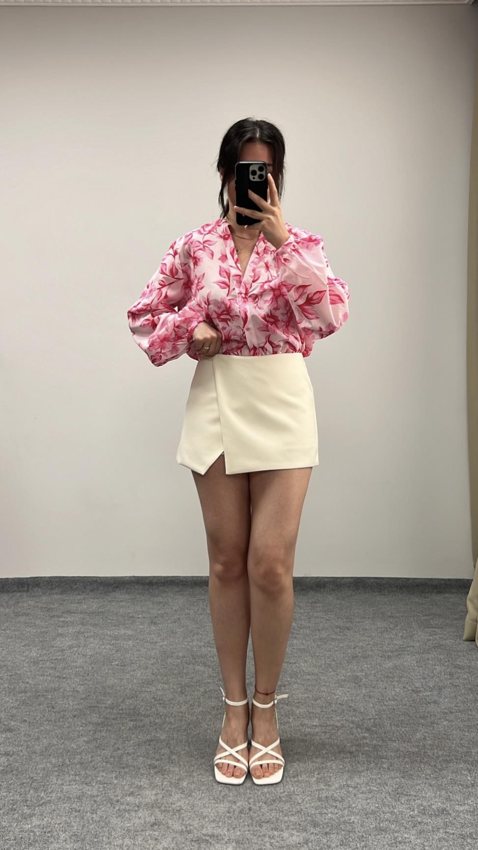 Marka Ekru Mini Şortlu Etek