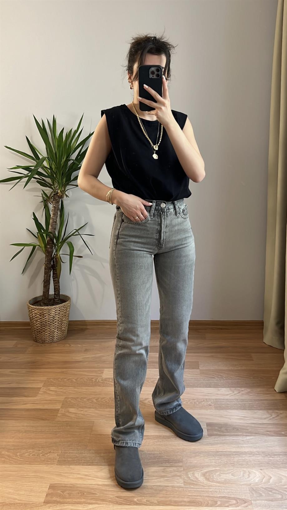 MARKA GRİ STRAIGHT FIT PAÇA DETAY JEAN