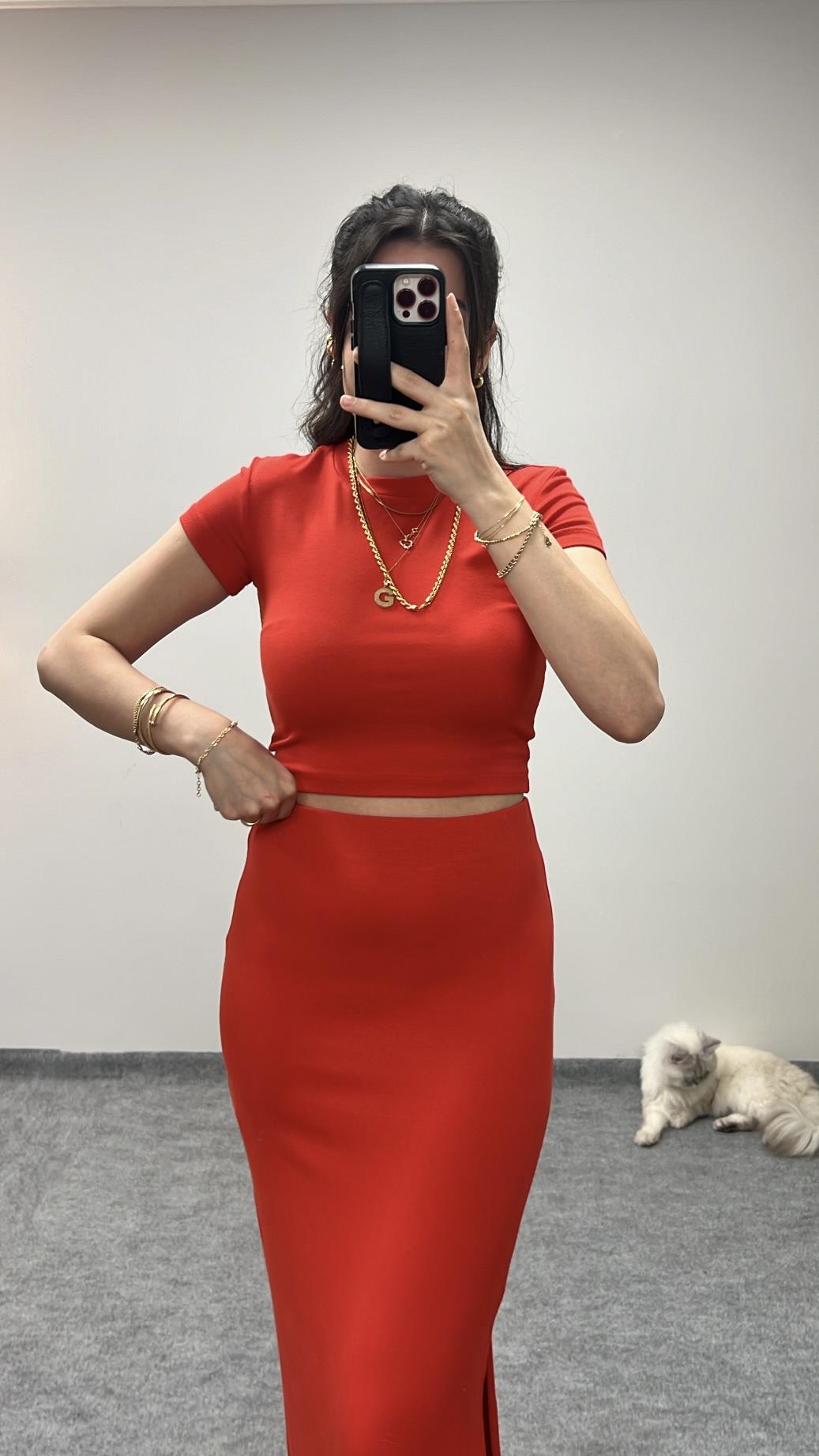 MARKA KIRMIZI ÖZEL DOKUMA BASIC