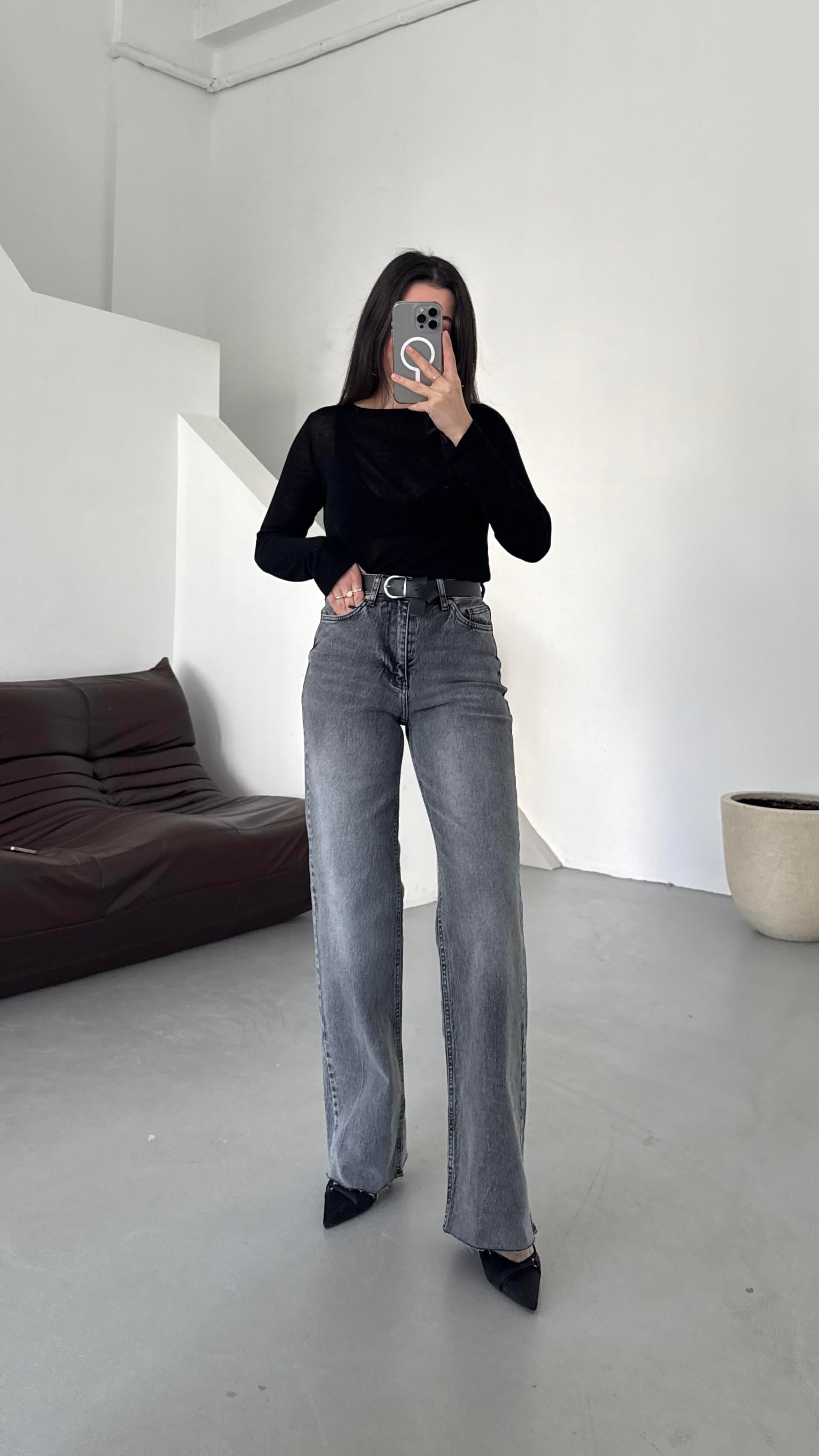 Marka Koyu Gri Straight Jean