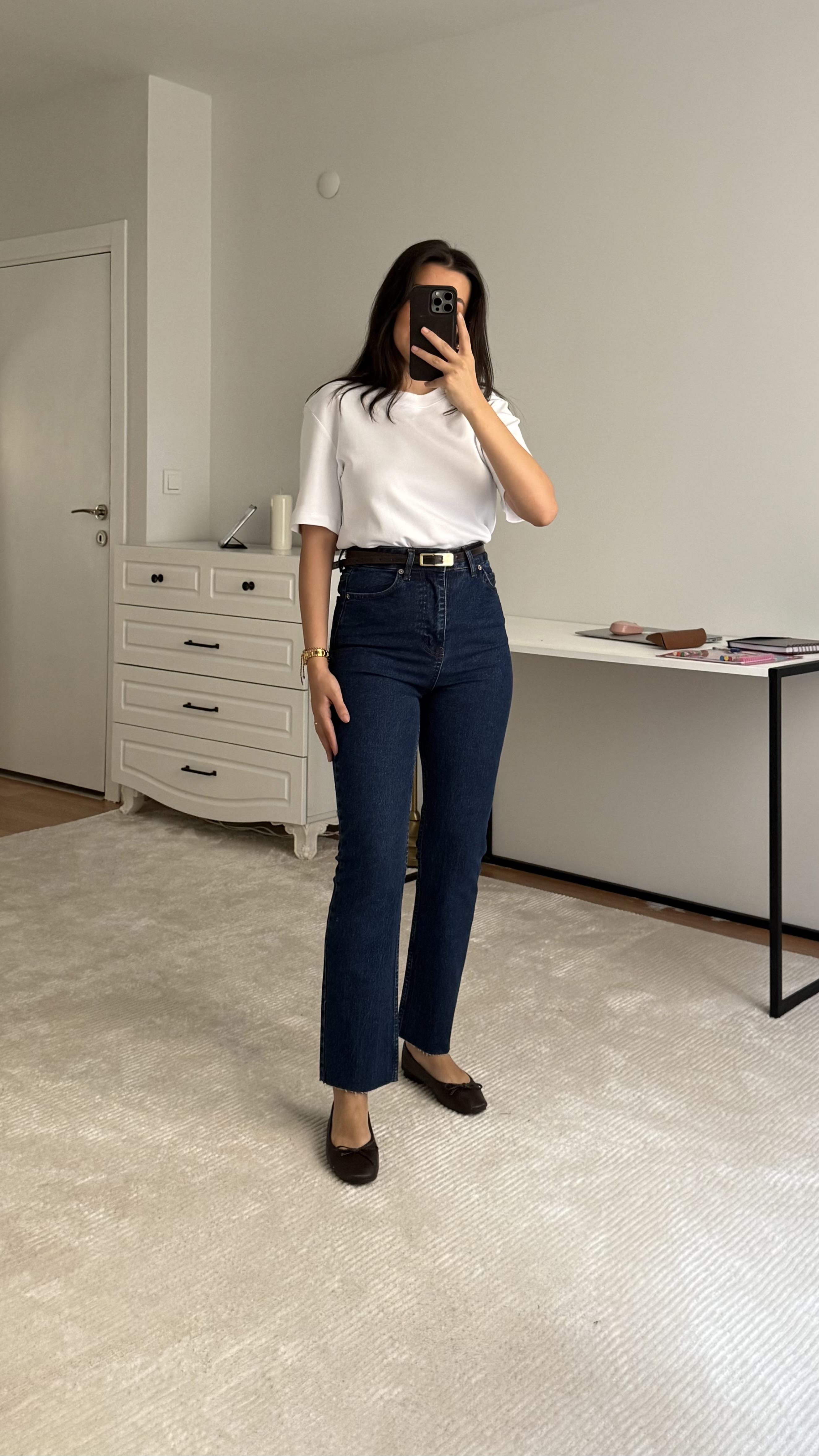 Marka Koyu İndigo Ultra Yüksek Bel Straight Jean