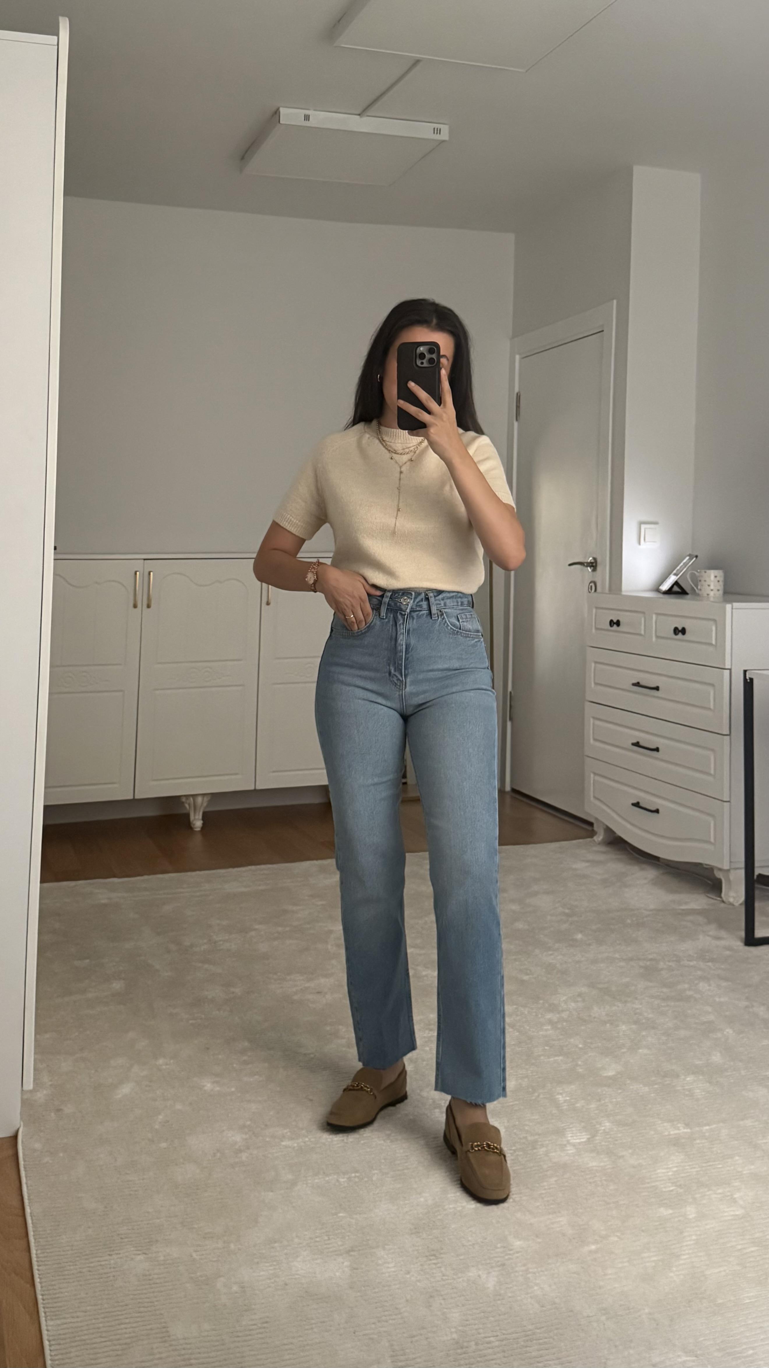 Marka Mavi Boyfit Lazer Kesim jean