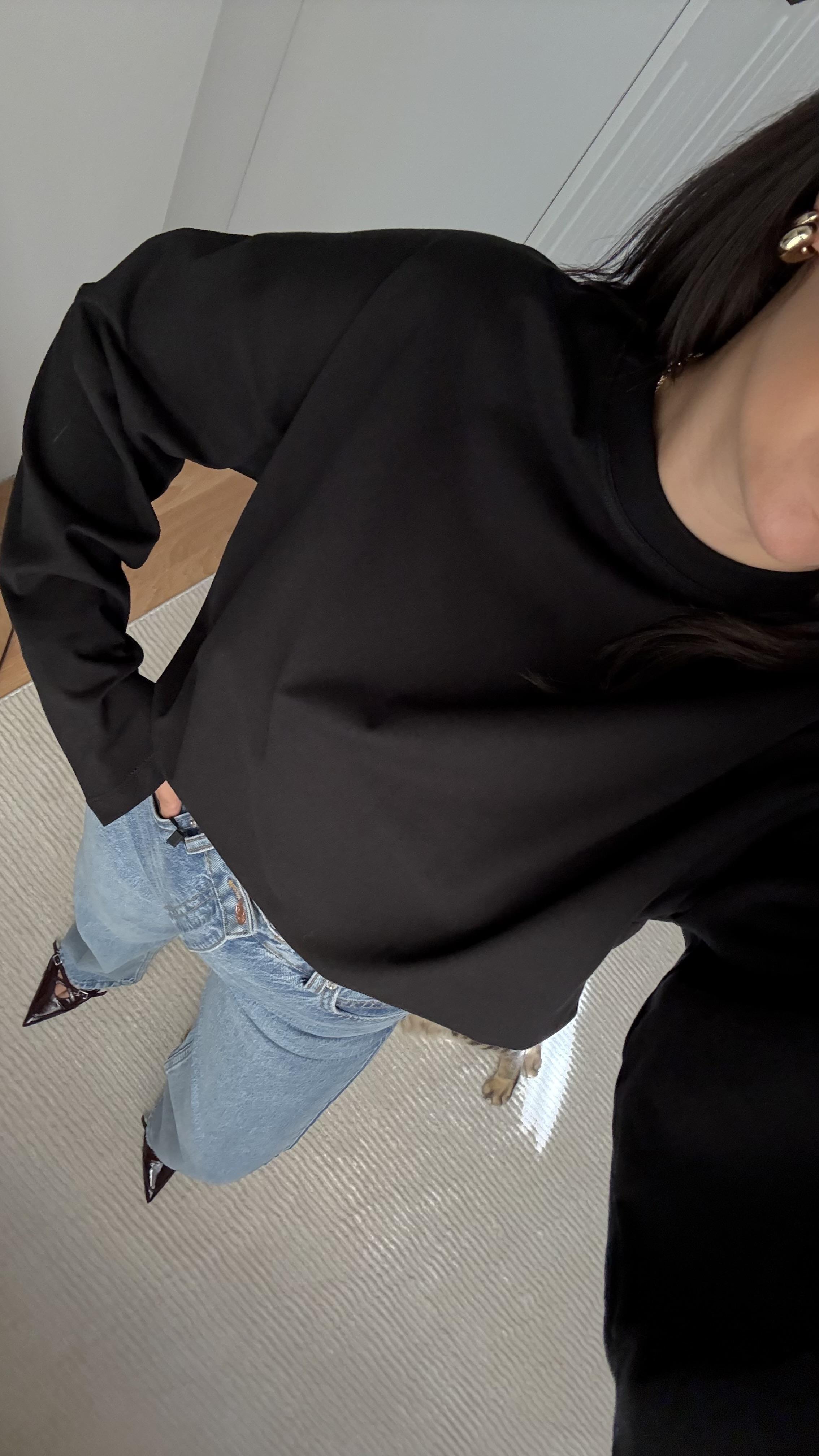 Marka Siyah Basic Sweatshirt