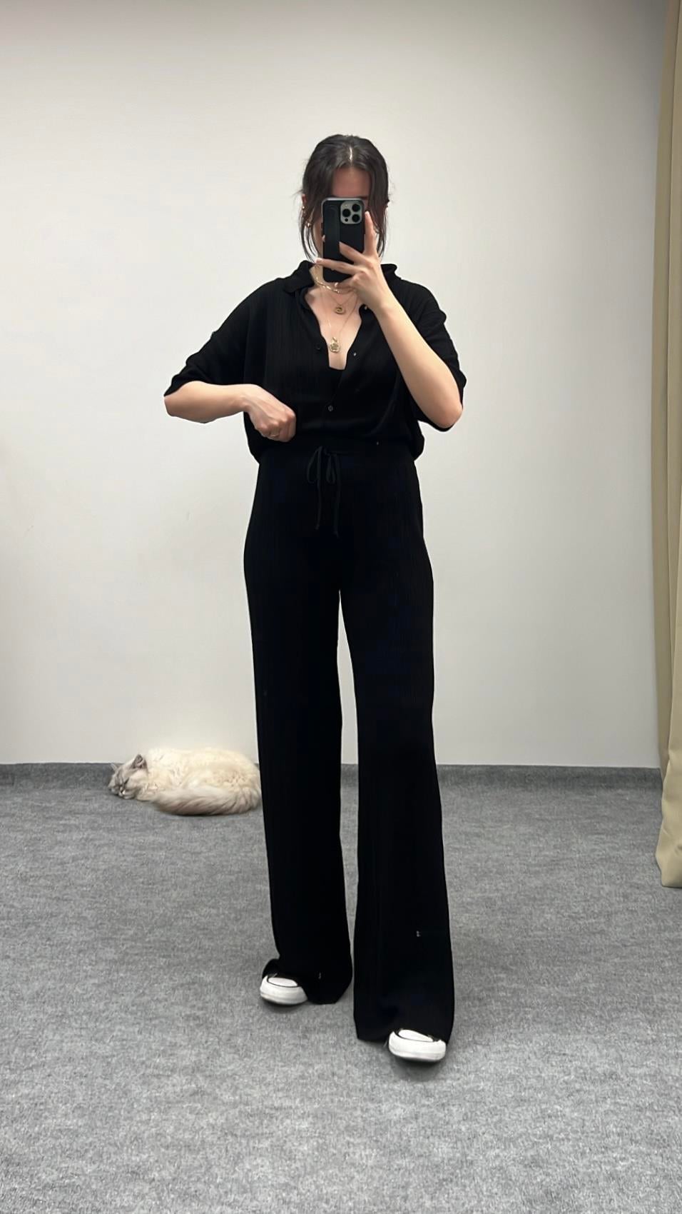 Marka Siyah İnce Triko Takım