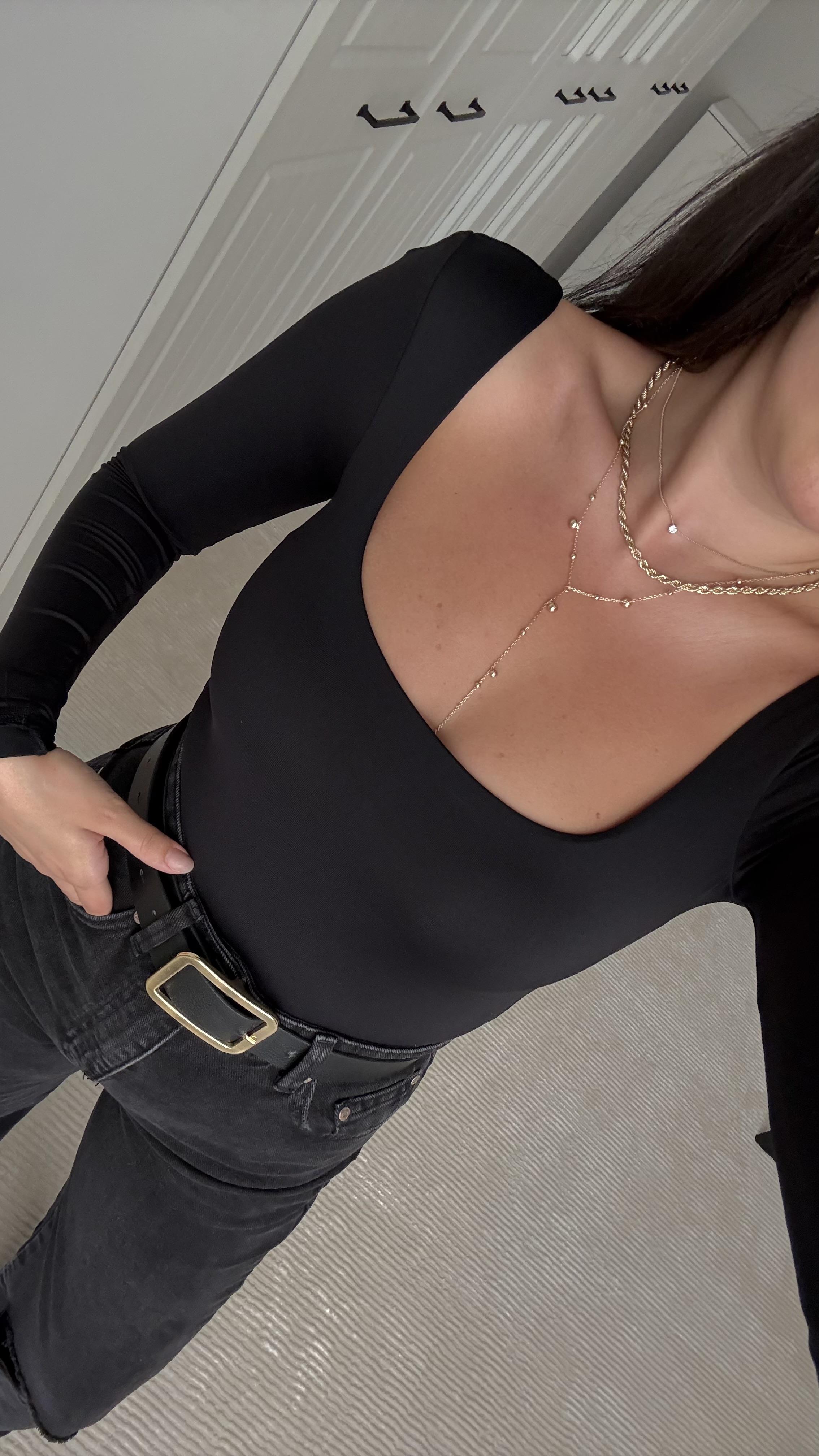 Marka Siyah Kare Yaka Body Suit