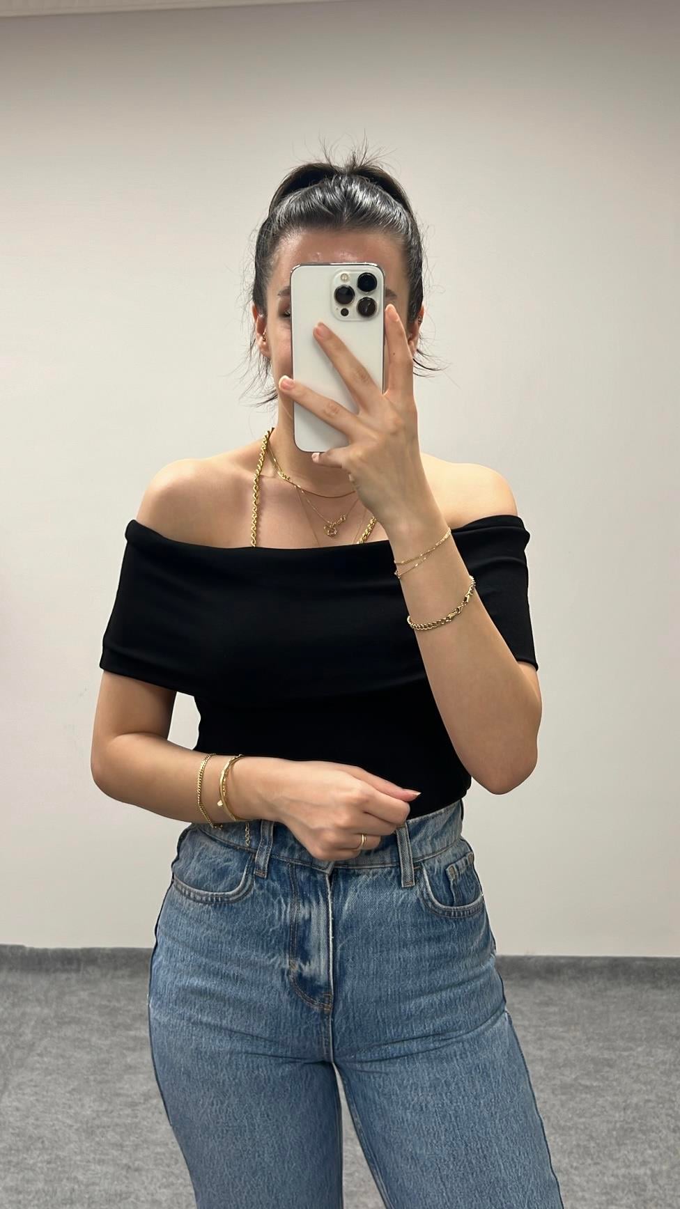 MARKA SİYAH KAYIK YAKA BLUZ