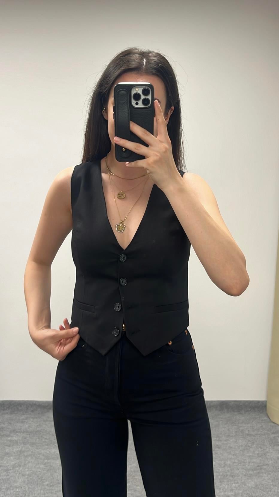 Marka Siyah Keten Yelek