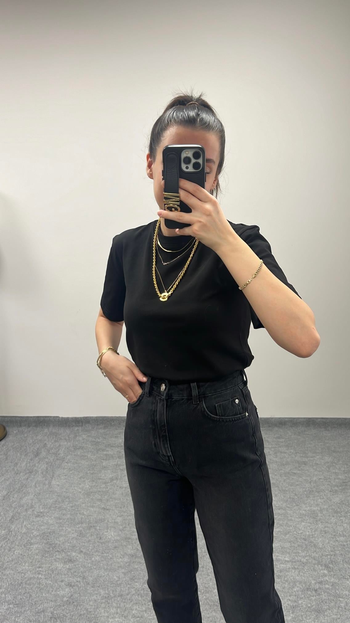 MARKA SİYAH KISA KOLLU TİŞÖRT