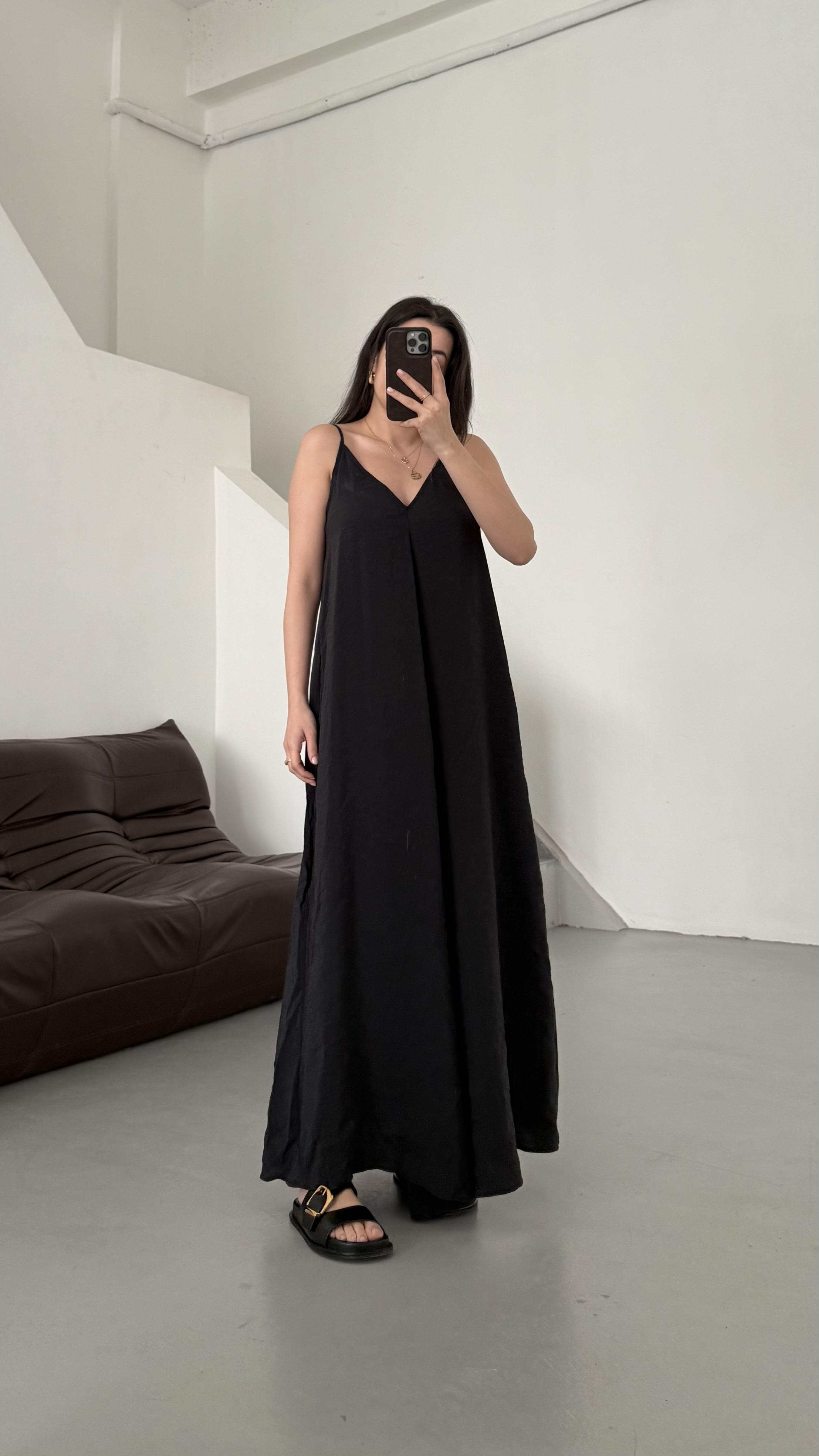 Marka Siyah Tensel İp Askılı Midi Elbise