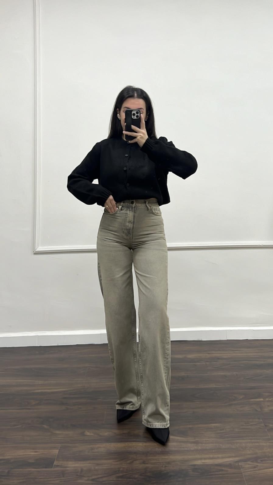 Marka Yıkamalı Boru Paça Jean 