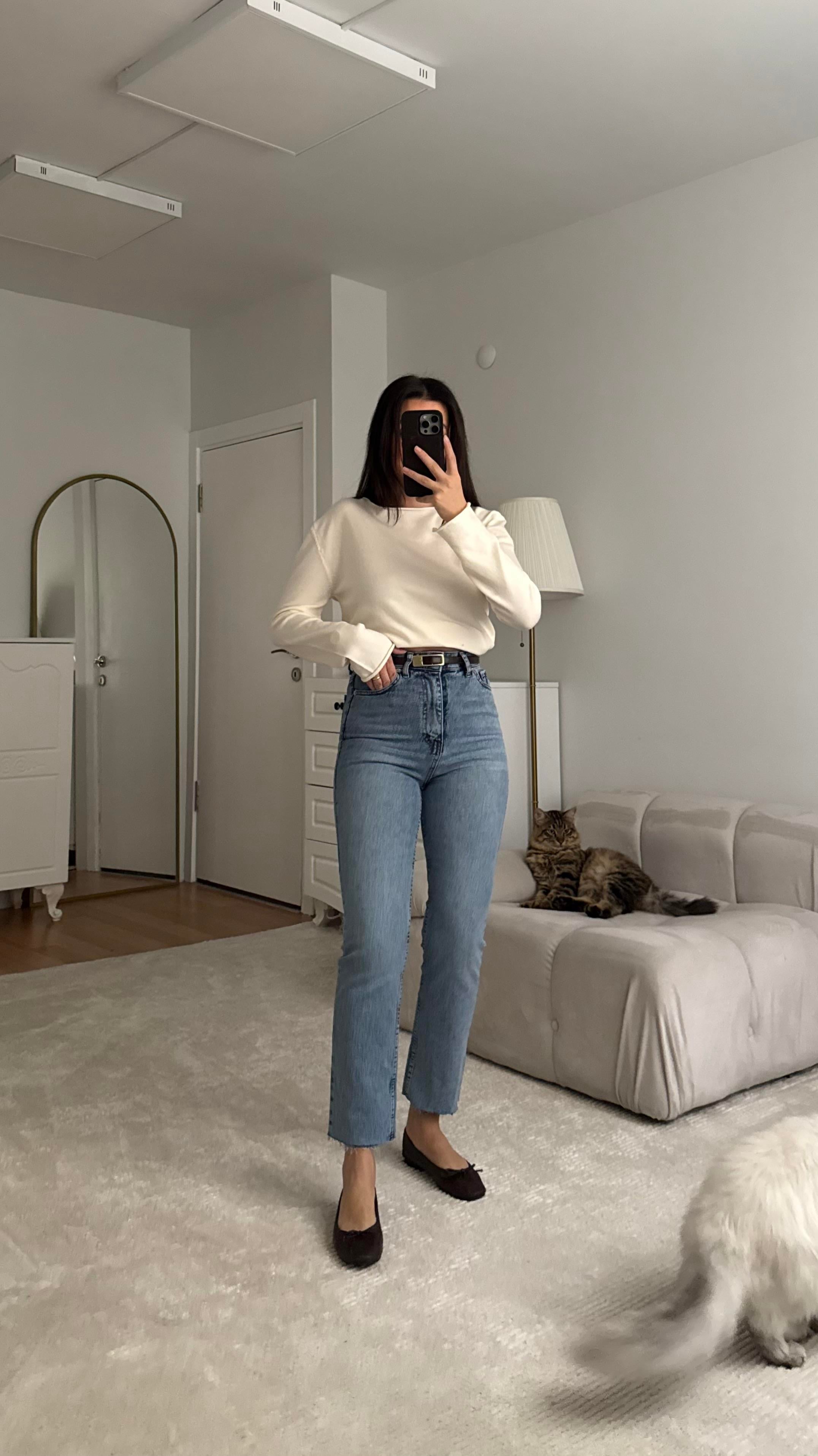 Marka Yıkamalı İndigo Ultra Yüksek Bel Straight Jean