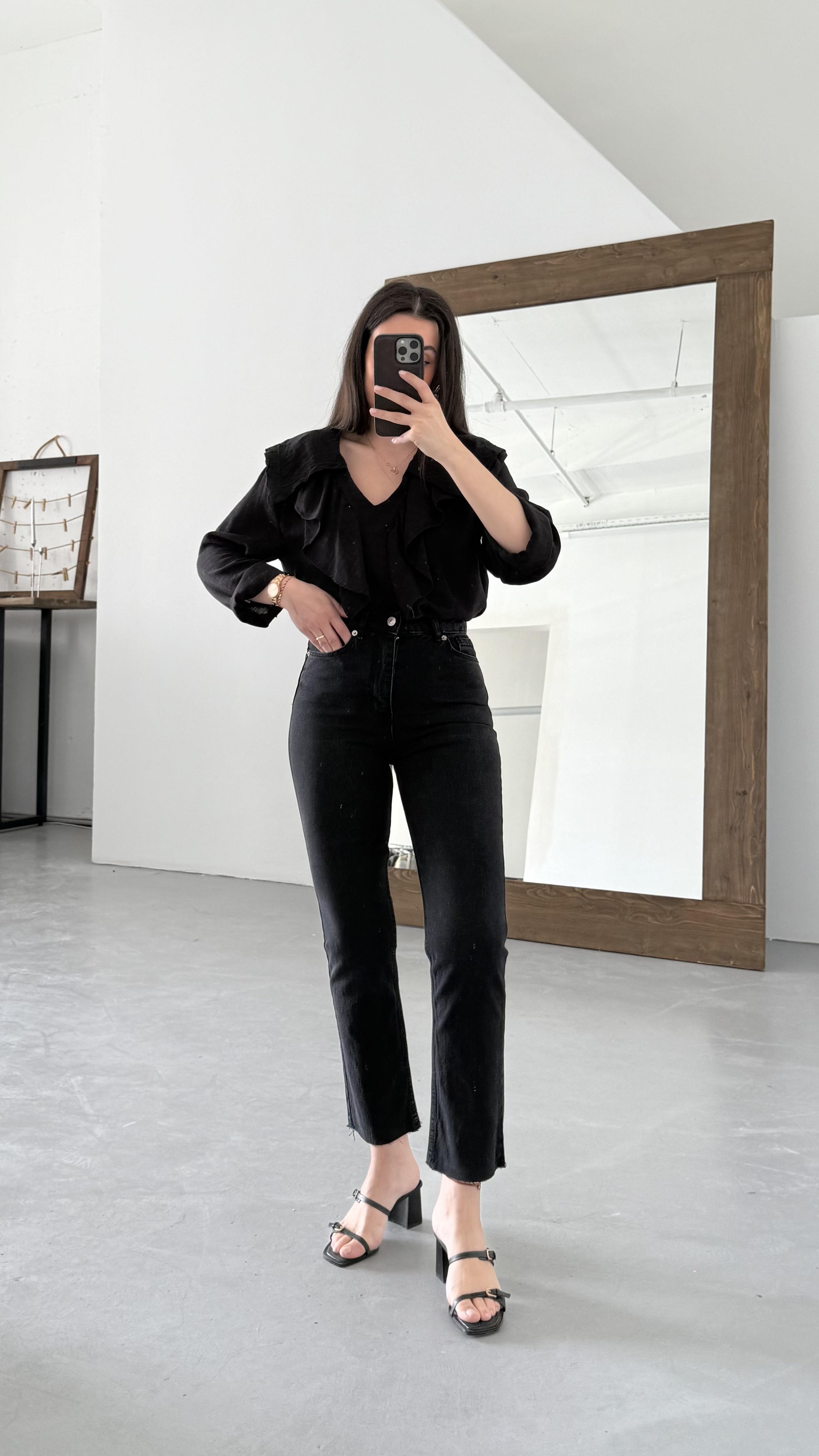 Marka Yıkamalı Siyah Slım Straight Fit Jean